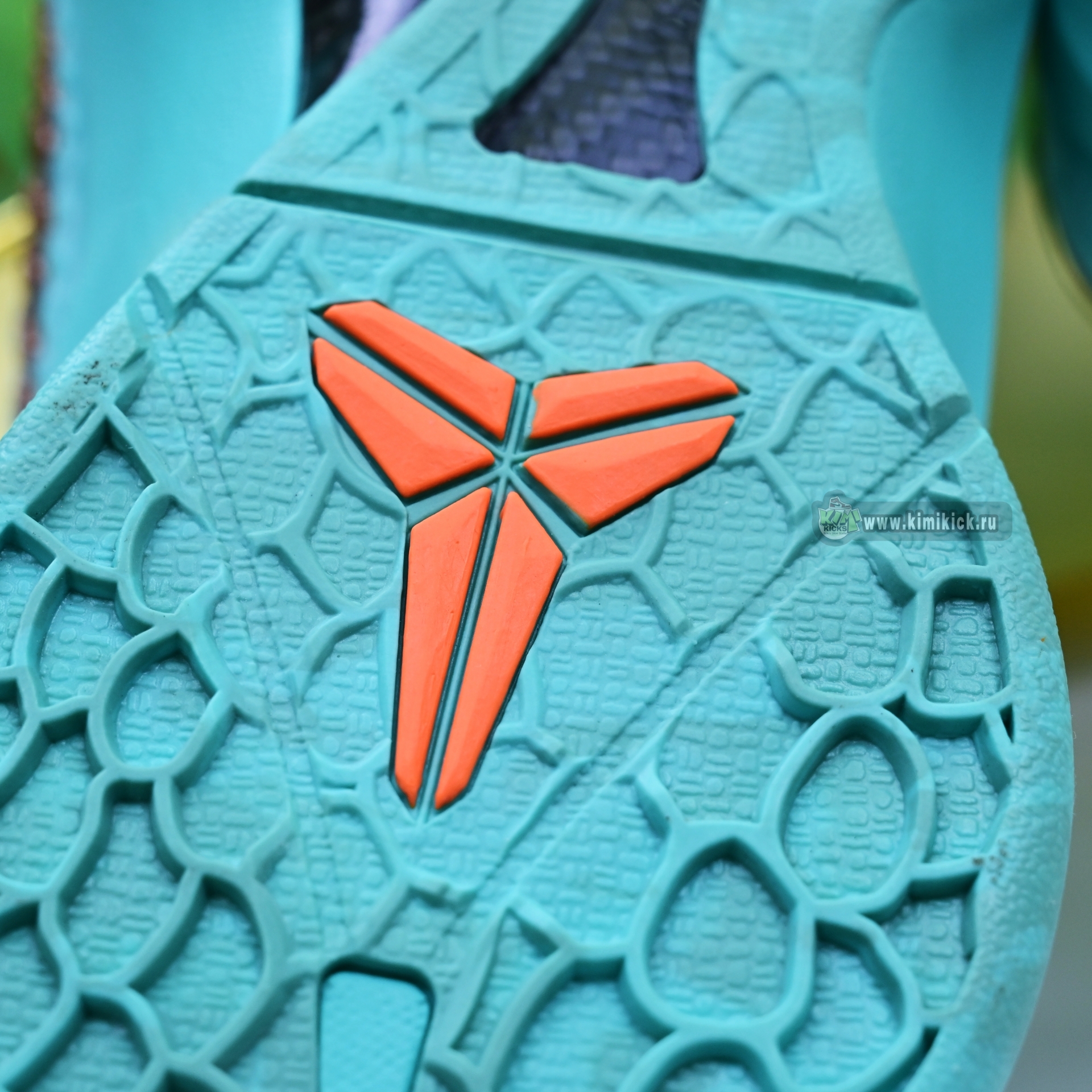 Jalen Brunson x Nike Zoom Kobe 6 Protro Statue of Liberty PE  IQ5774-300