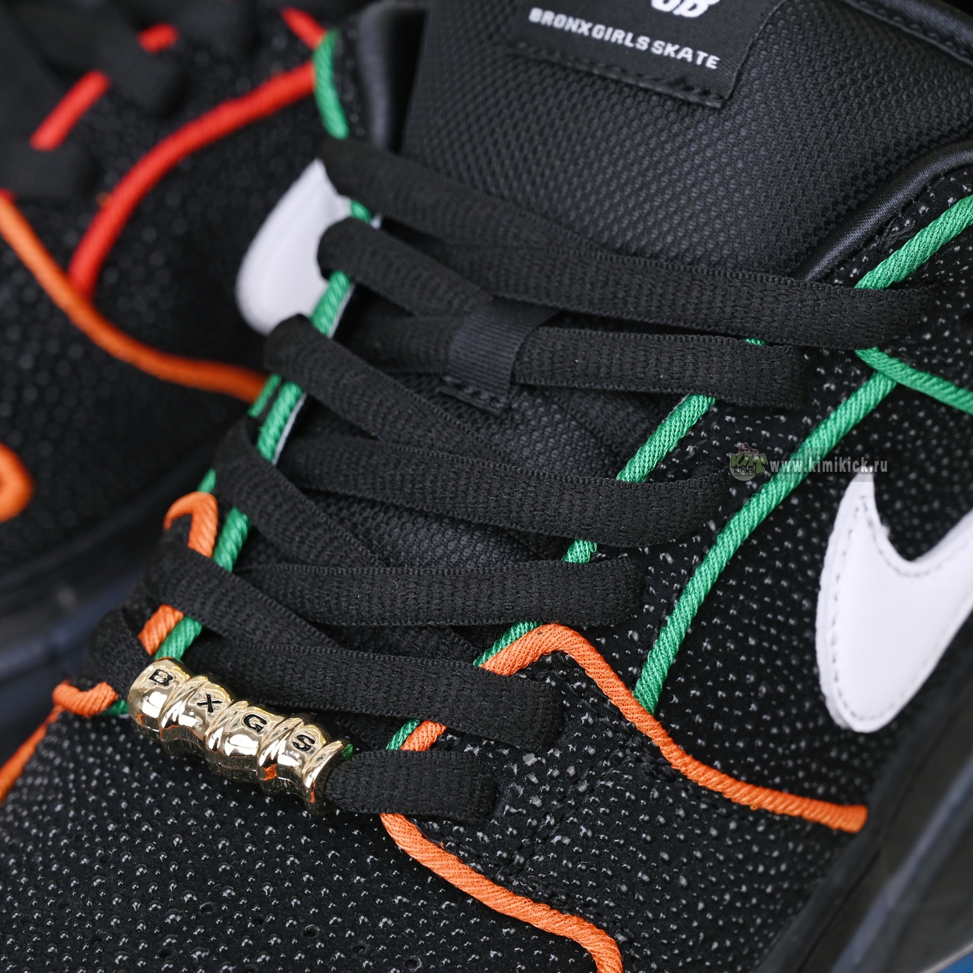 Bronx Girls Skate x Nike Dunk SB Low Pro QS  HV1664-001