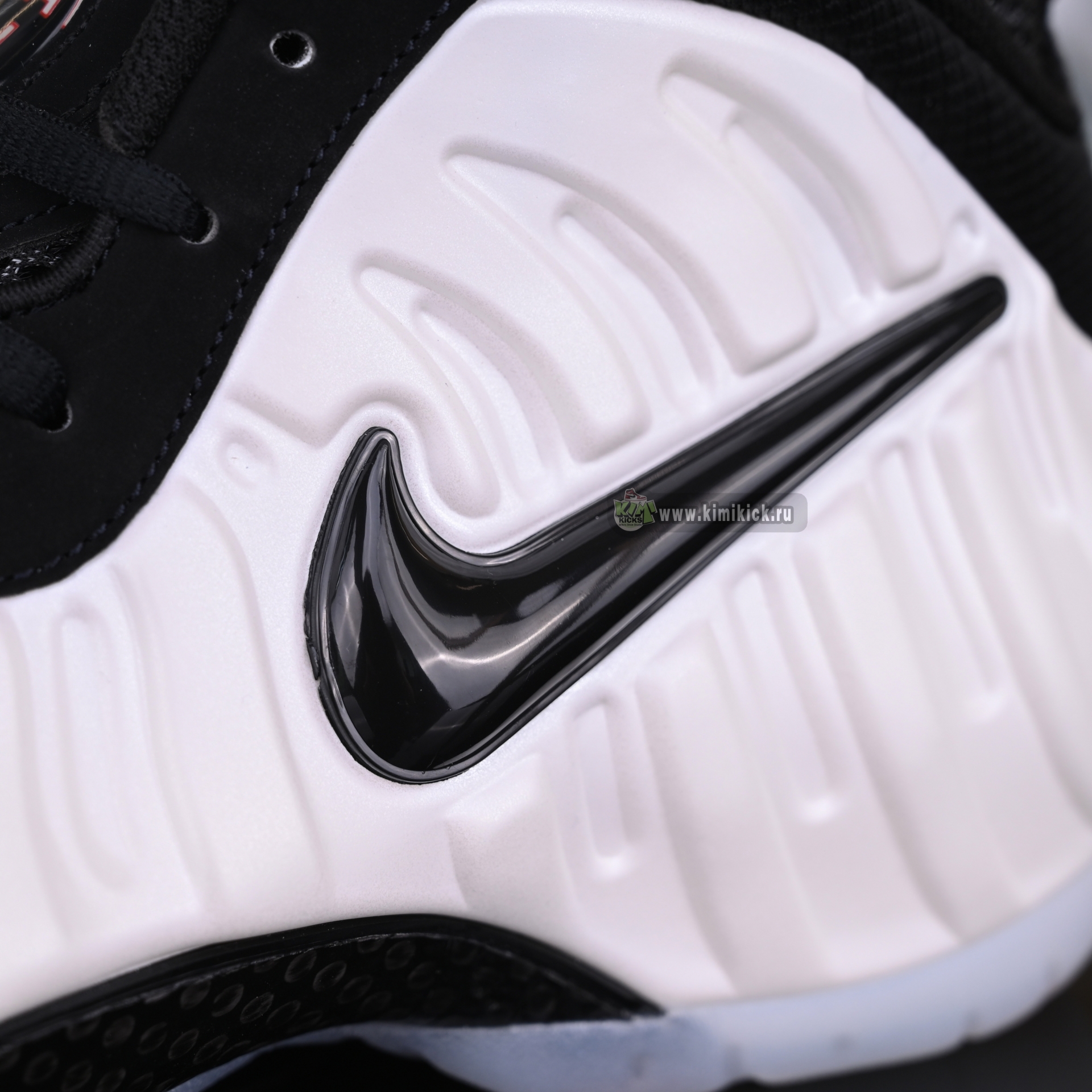 Nike Foamposite Pro  2025 HF0794-200