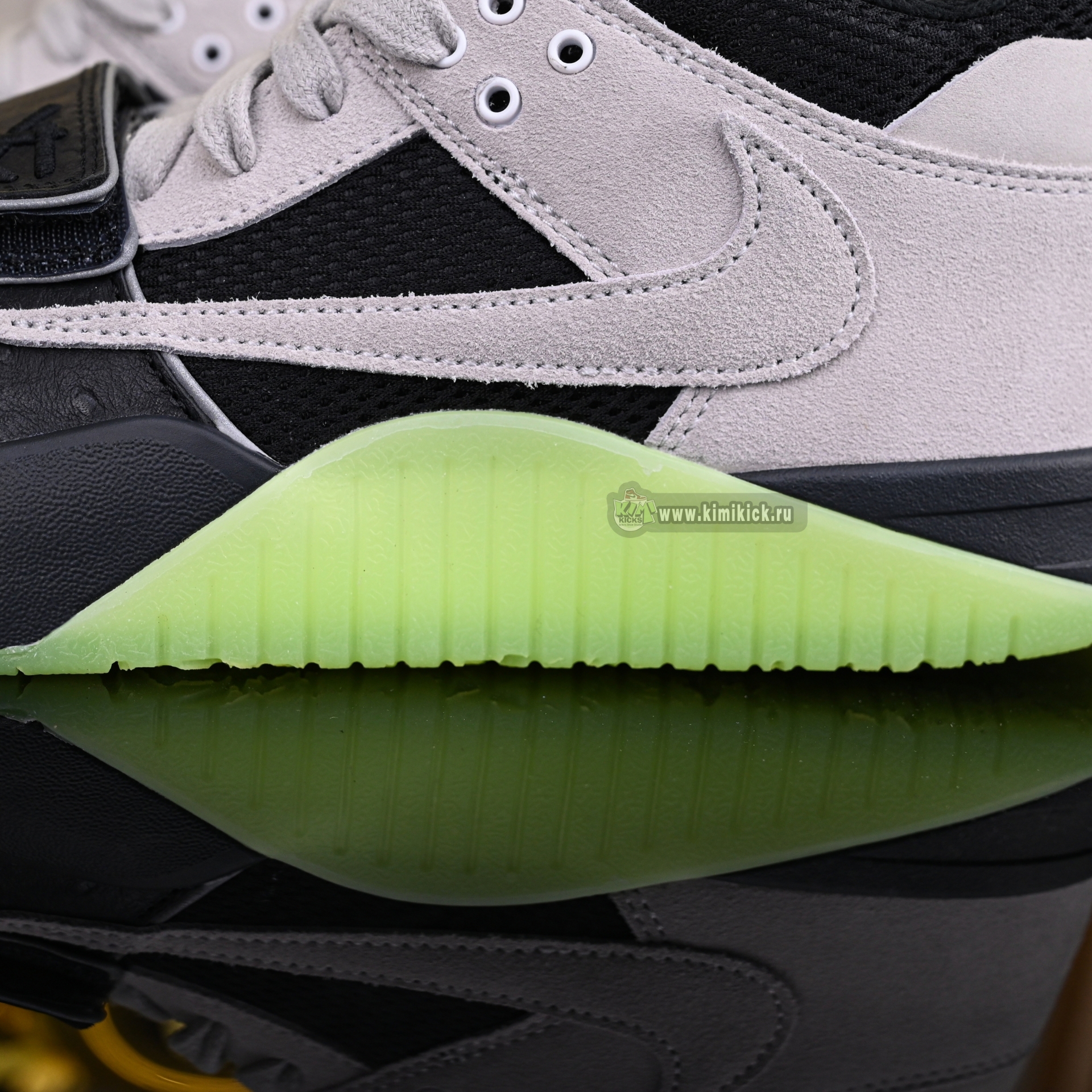 Travis Scott x Chase B x Jordan Jumpman Jack  IH7971-001