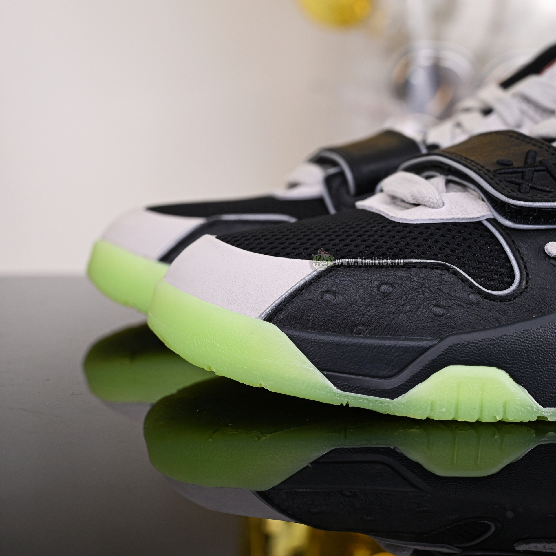 Travis Scott x Chase B x Jordan Jumpman Jack  IH7971-001