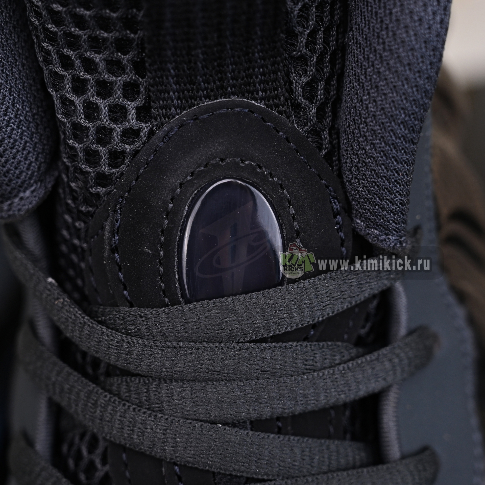 Nike Air Foamposite One  HF2902-002