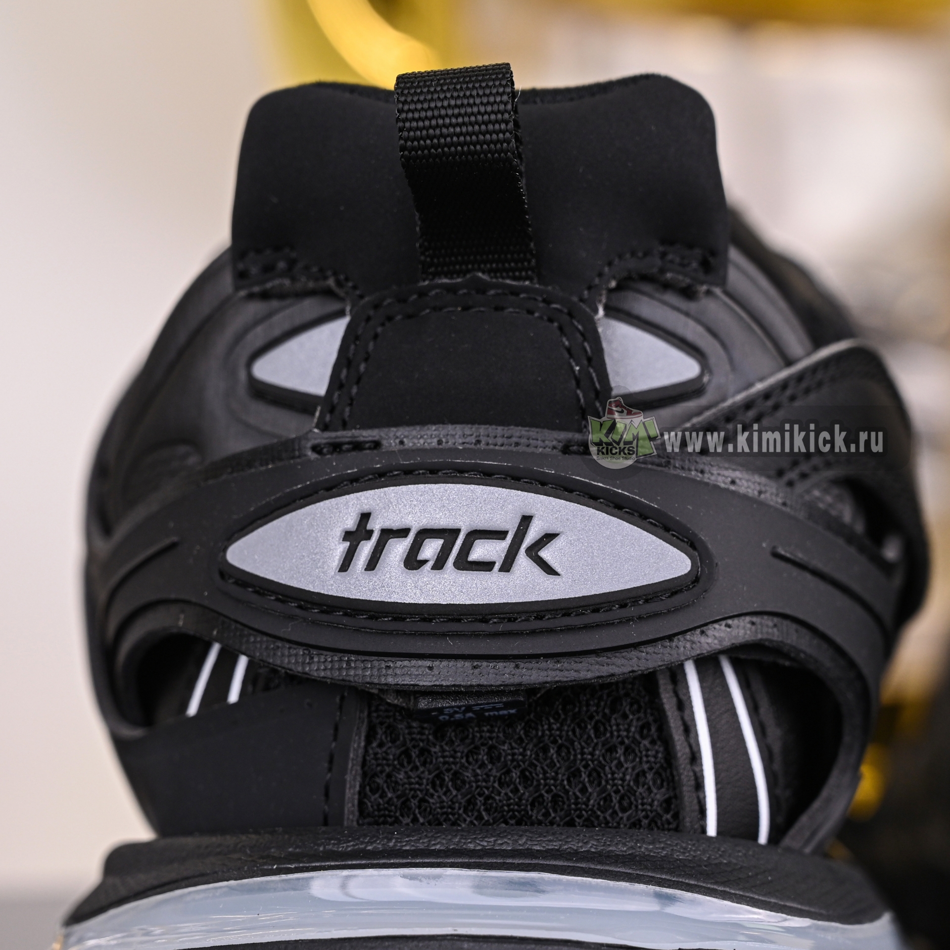 Balenciaga  Track（LED）