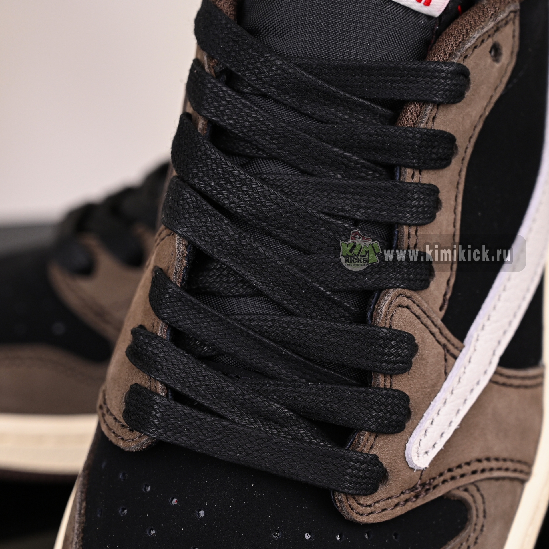 Travis Scott x Jordan Air Jordan 1 Low OG TS SP CQ4277-001