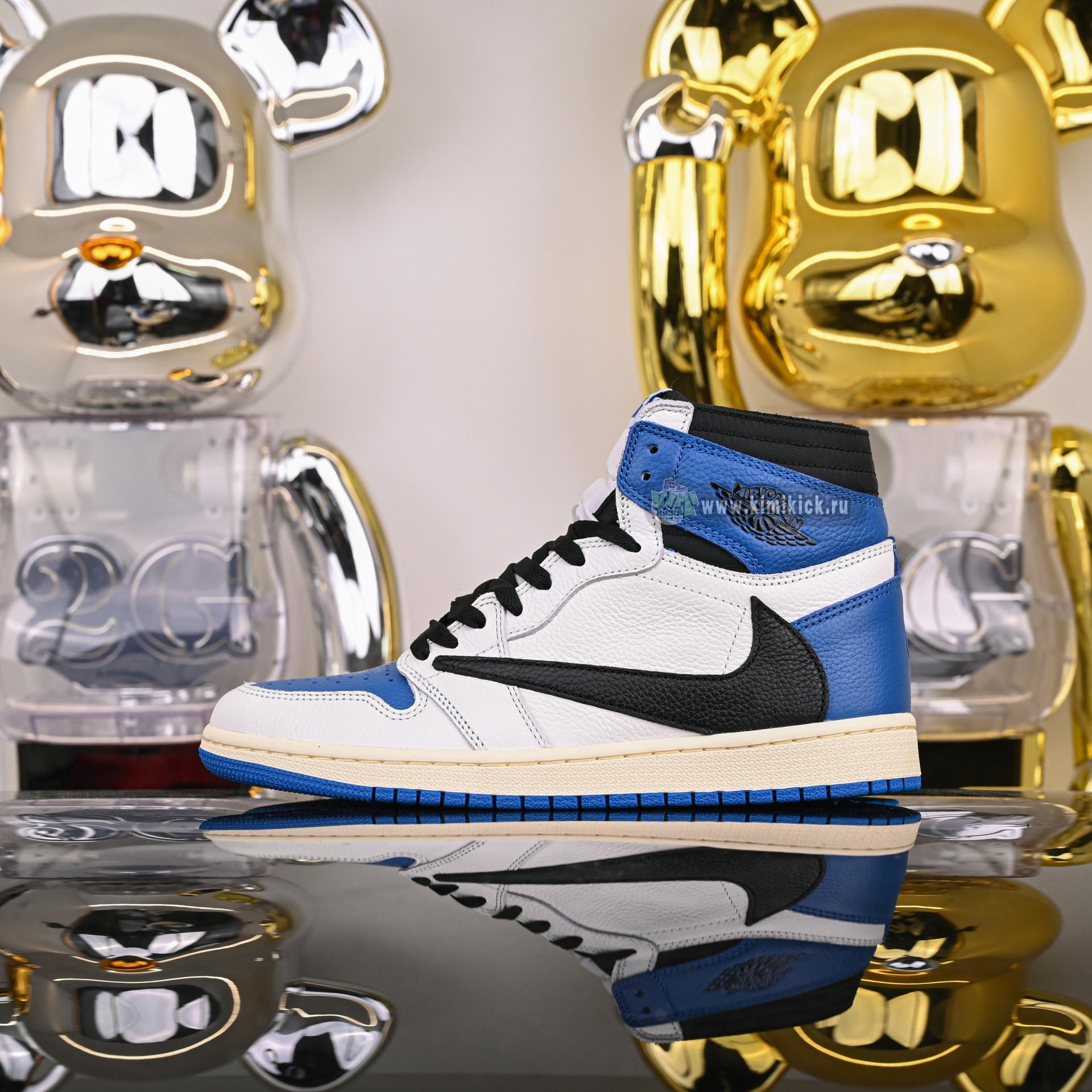 FRAGMENT DESIGN X TRAVIS SCOTT X AIR JORDAN 1 RETRO HIGH DH3277-105