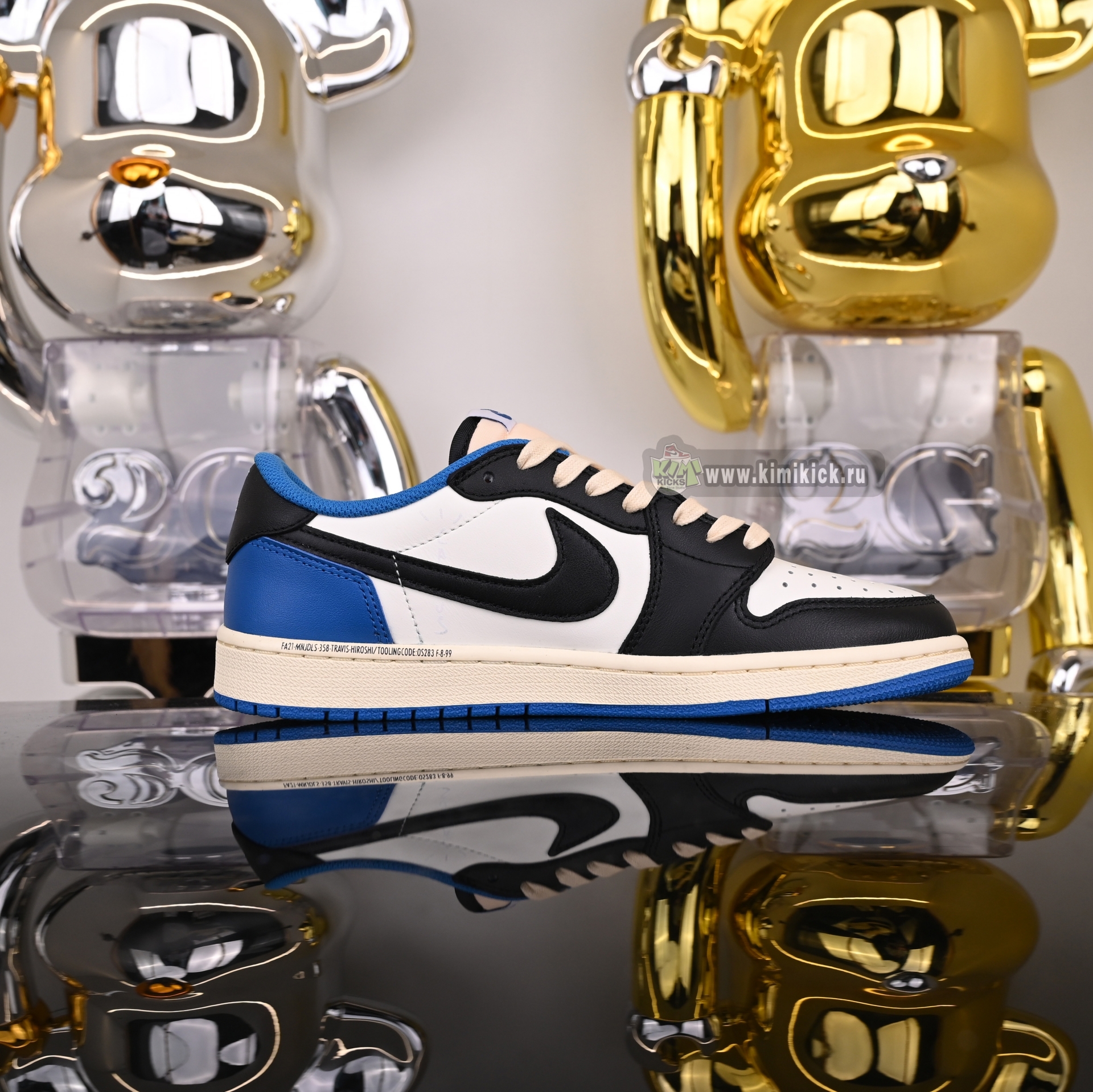 FRAGMENT DESIGN X TRAVIS SCOTT X AIR JORDAN 1 LOW DM7866-140