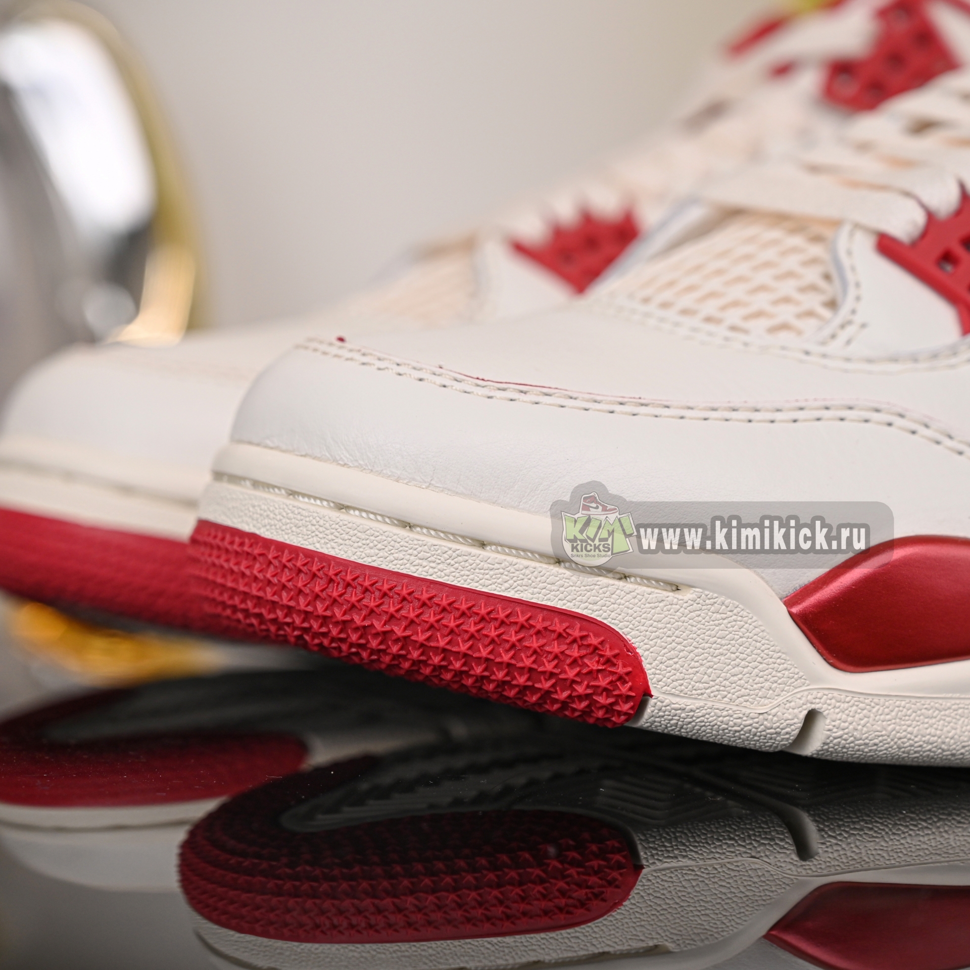 Air Jordan 4 Retro“Sierra Red” HV0823-108
