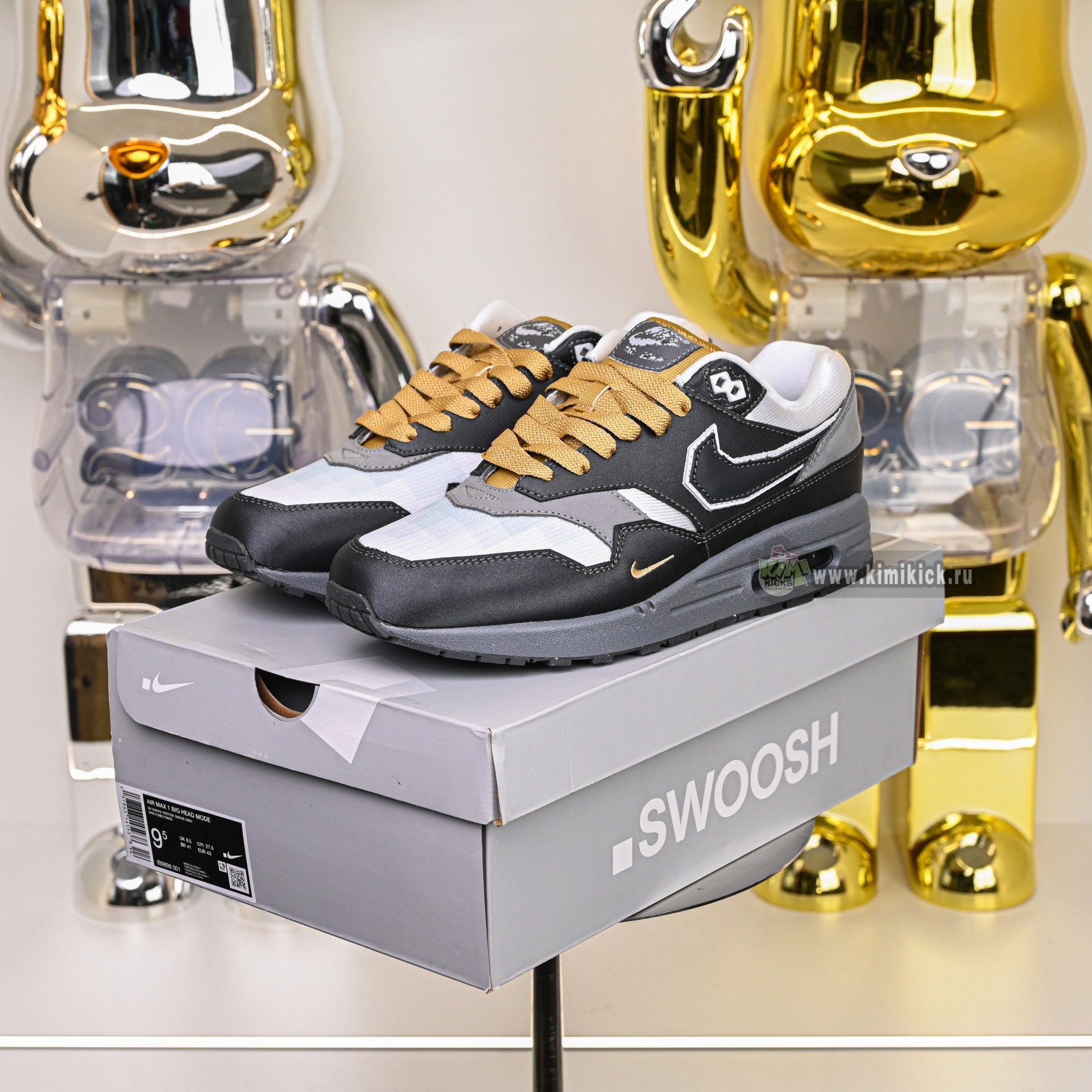 SWOOSH x Nike Air Max 1