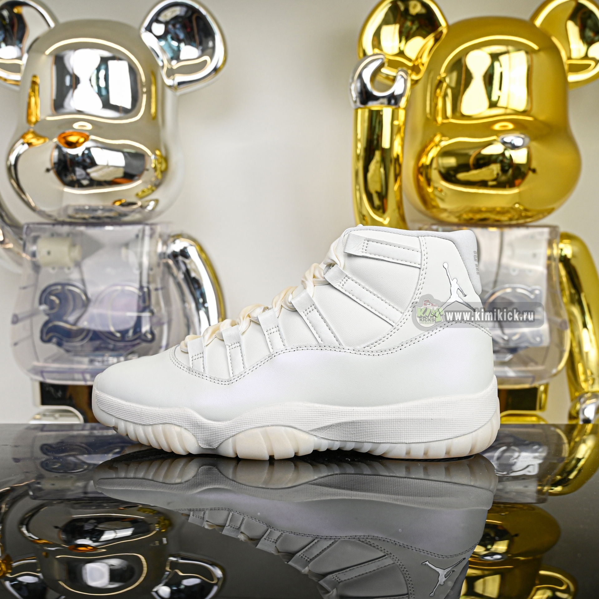 Air Jordan 11 RETRO“Pearl” AR0715-110