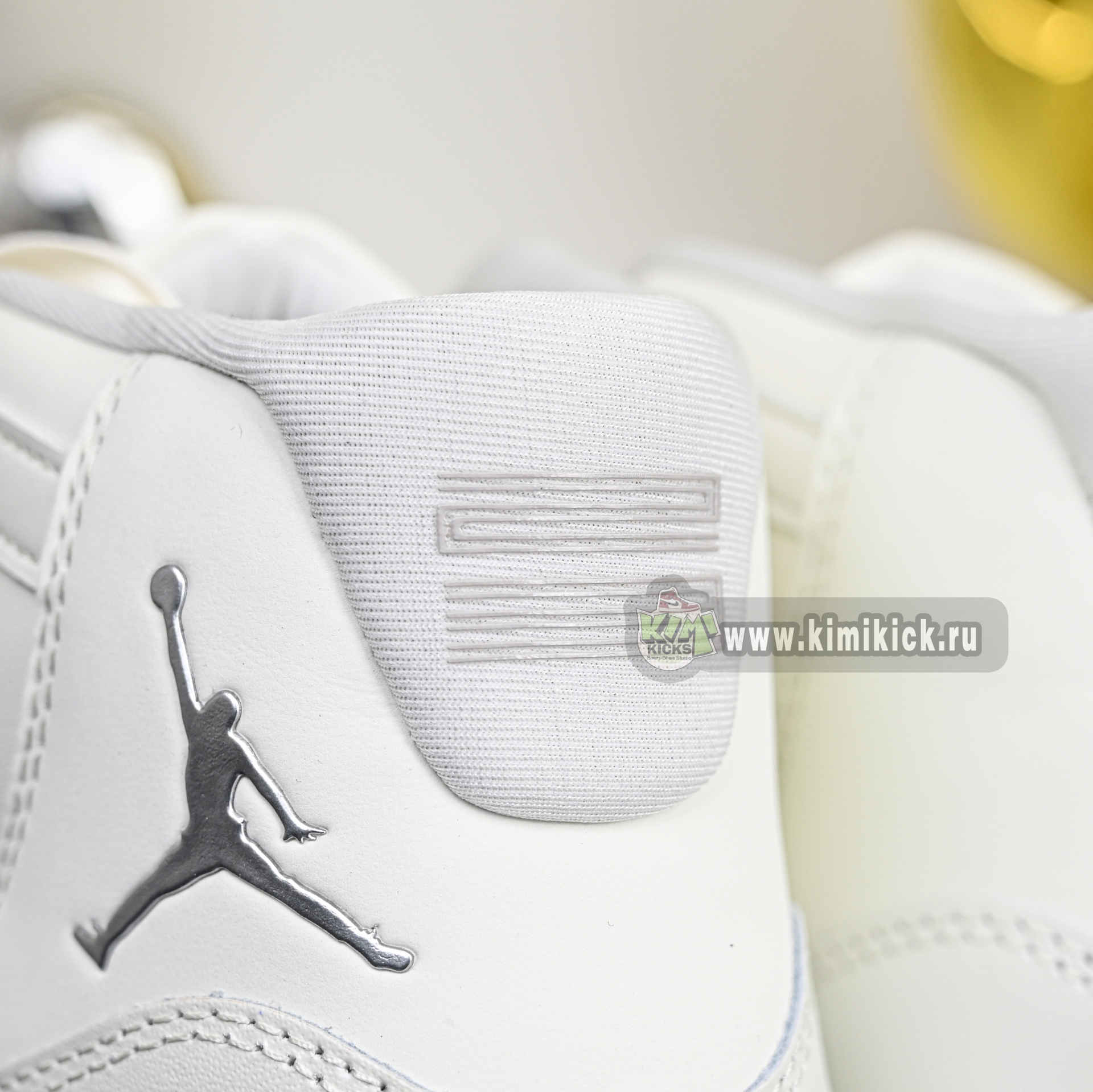 Air Jordan 11 RETRO“Pearl” AR0715-110