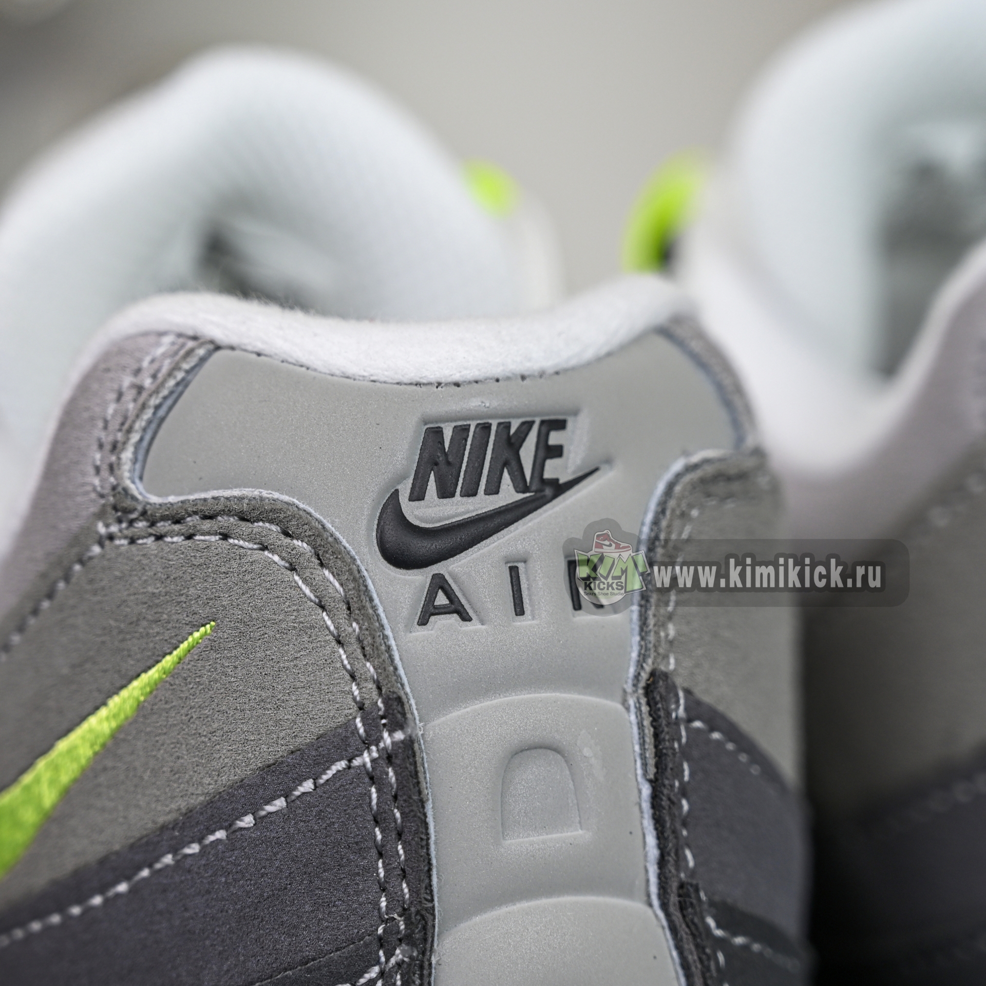 Nike Air Max 95 OG Neon  2025  HM4740-001