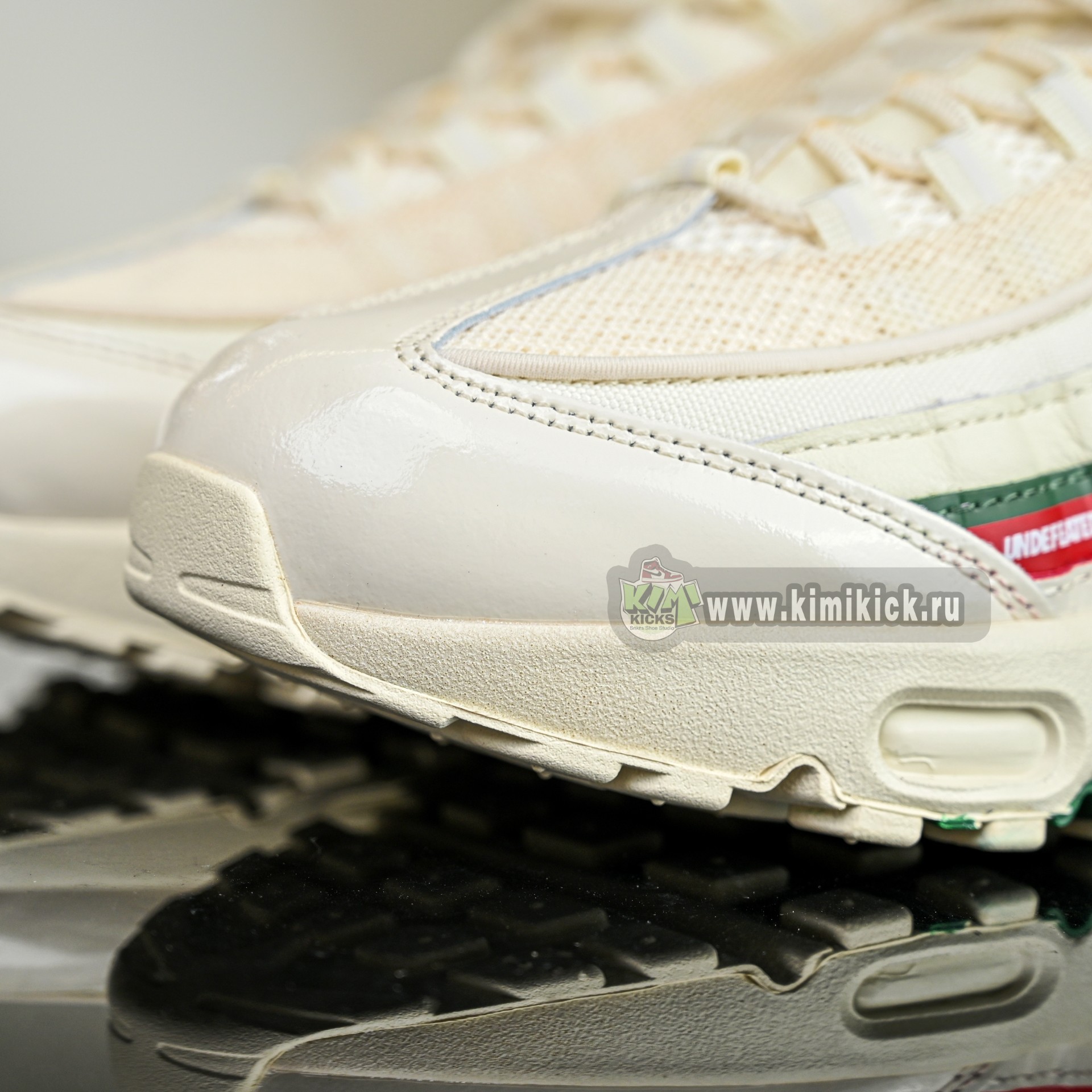UNDEFEATED x Nike Air Max 95 OG Big Bubble   IB4453-100