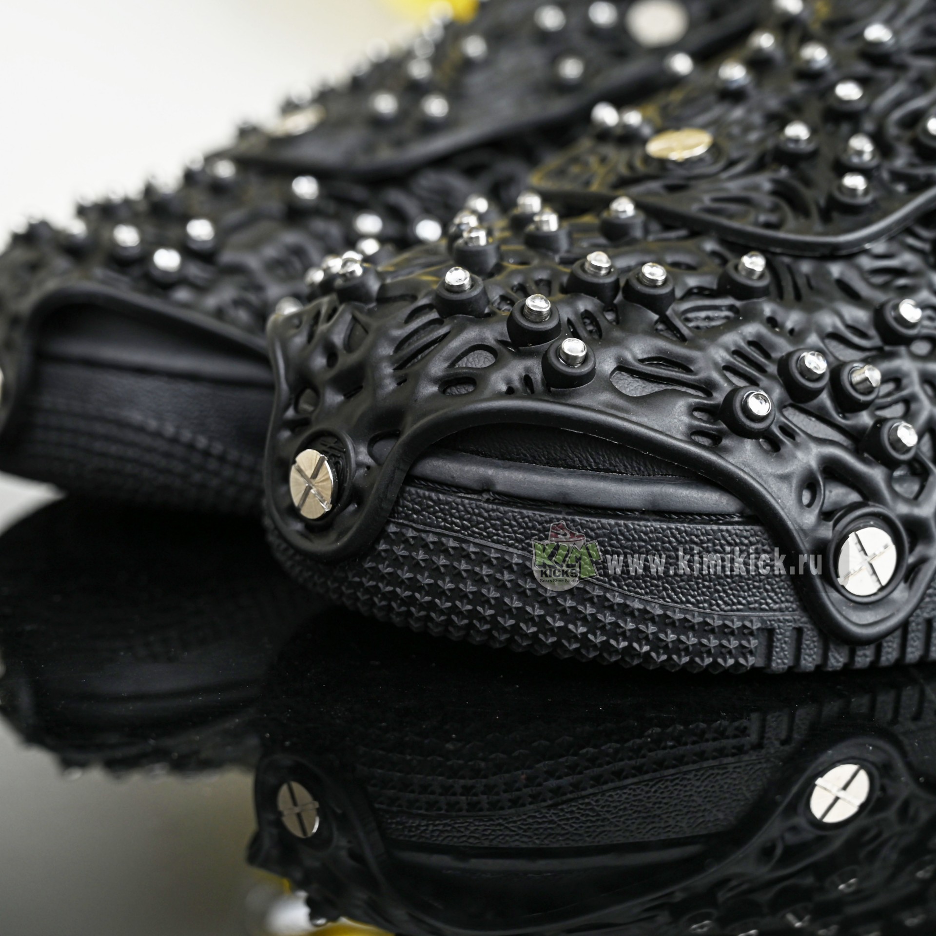 Swarovski X Nike Air Force 1 LXX  CV7668-001