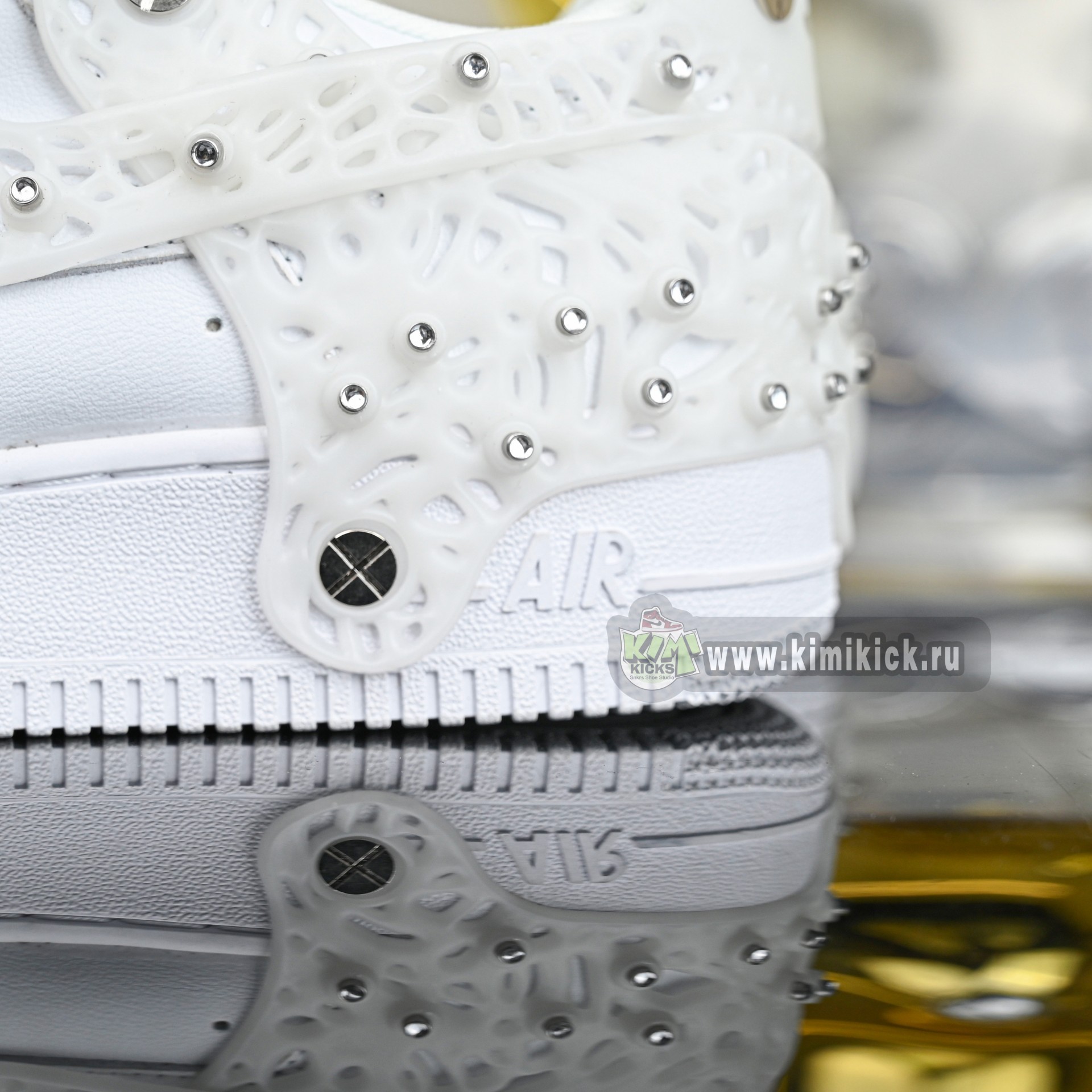 Swarovski X Nike Air Force 1 LXX  CV7668-100