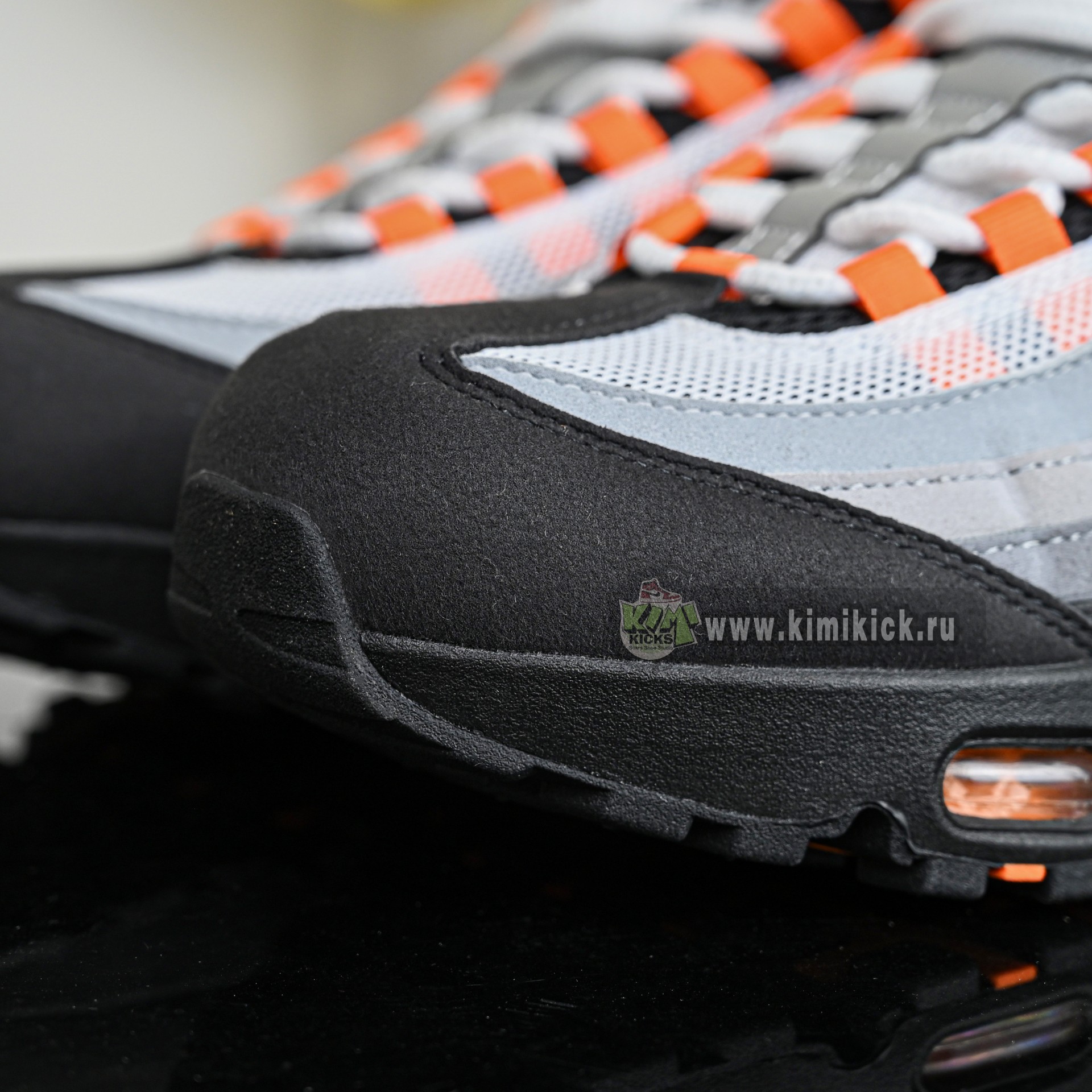 Nike Air Max 95 OG Bright Mandarin  HM4740-101