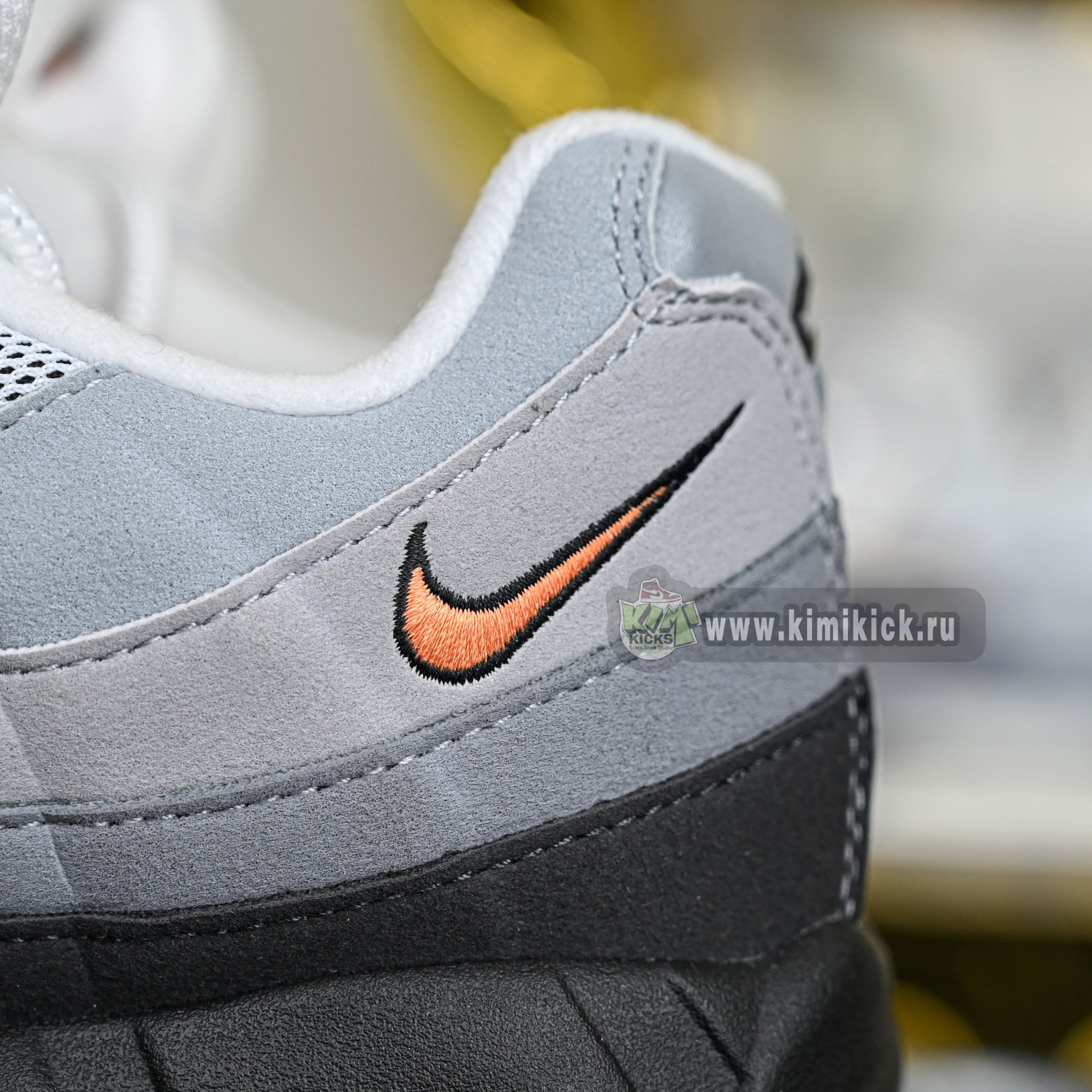 Nike Air Max 95 OG Bright Mandarin  HM4740-101