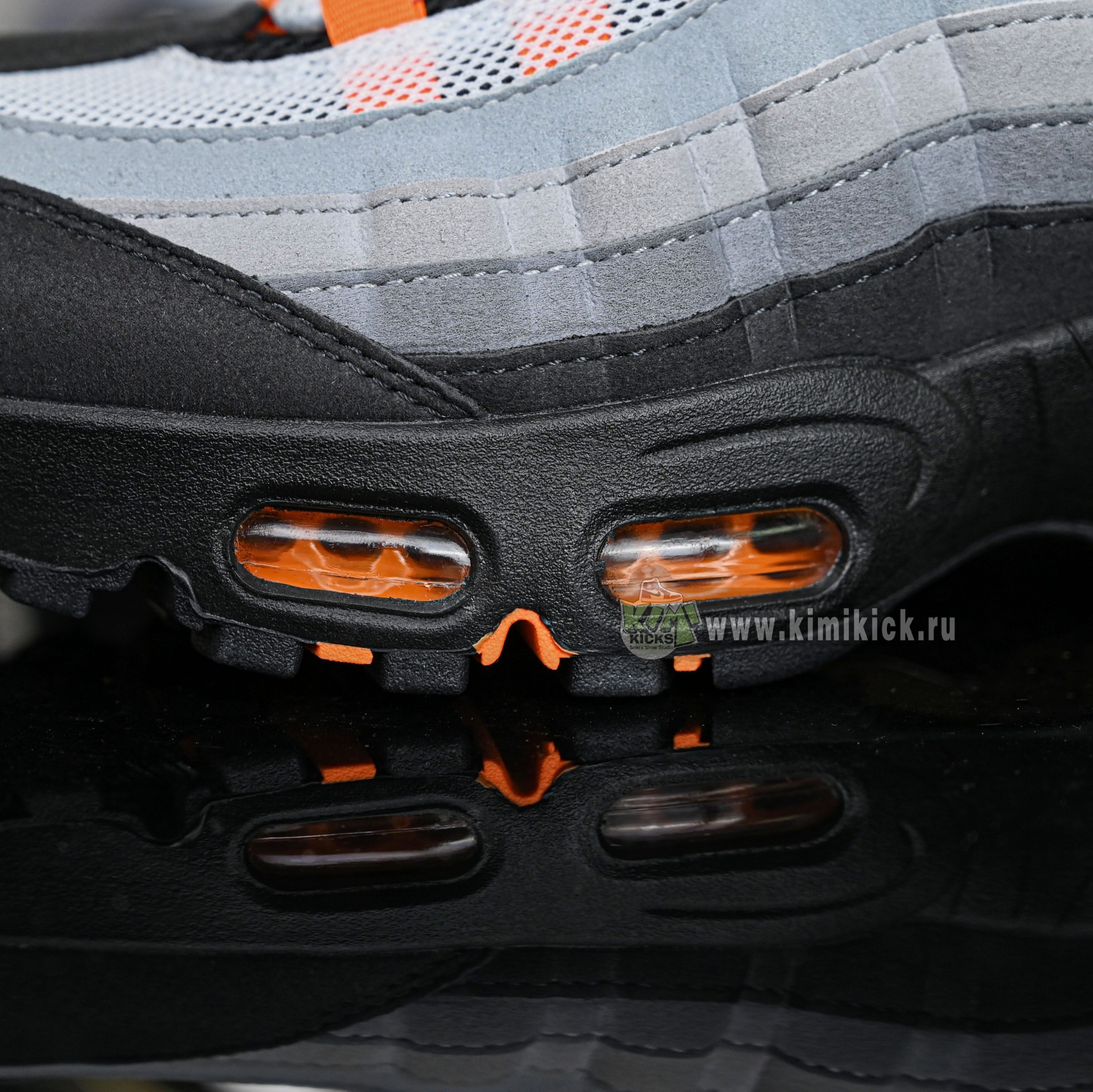 Nike Air Max 95 OG Bright Mandarin  HM4740-101