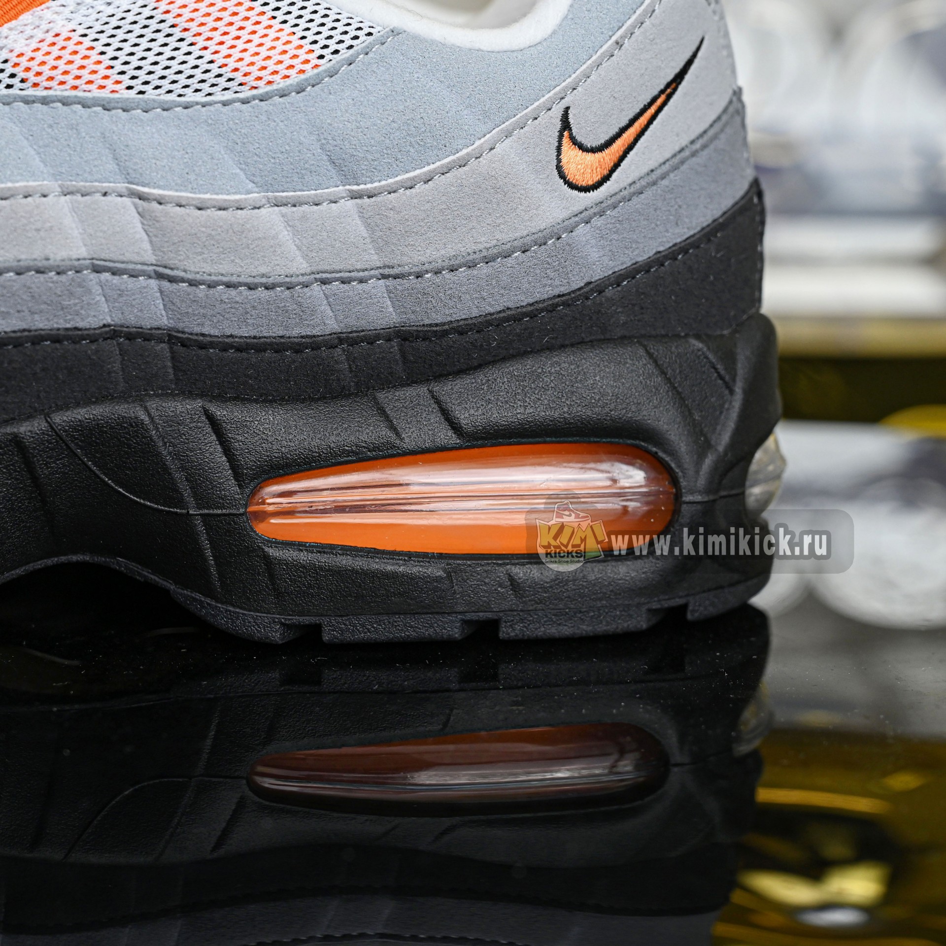Nike Air Max 95 OG Bright Mandarin  HM4740-101