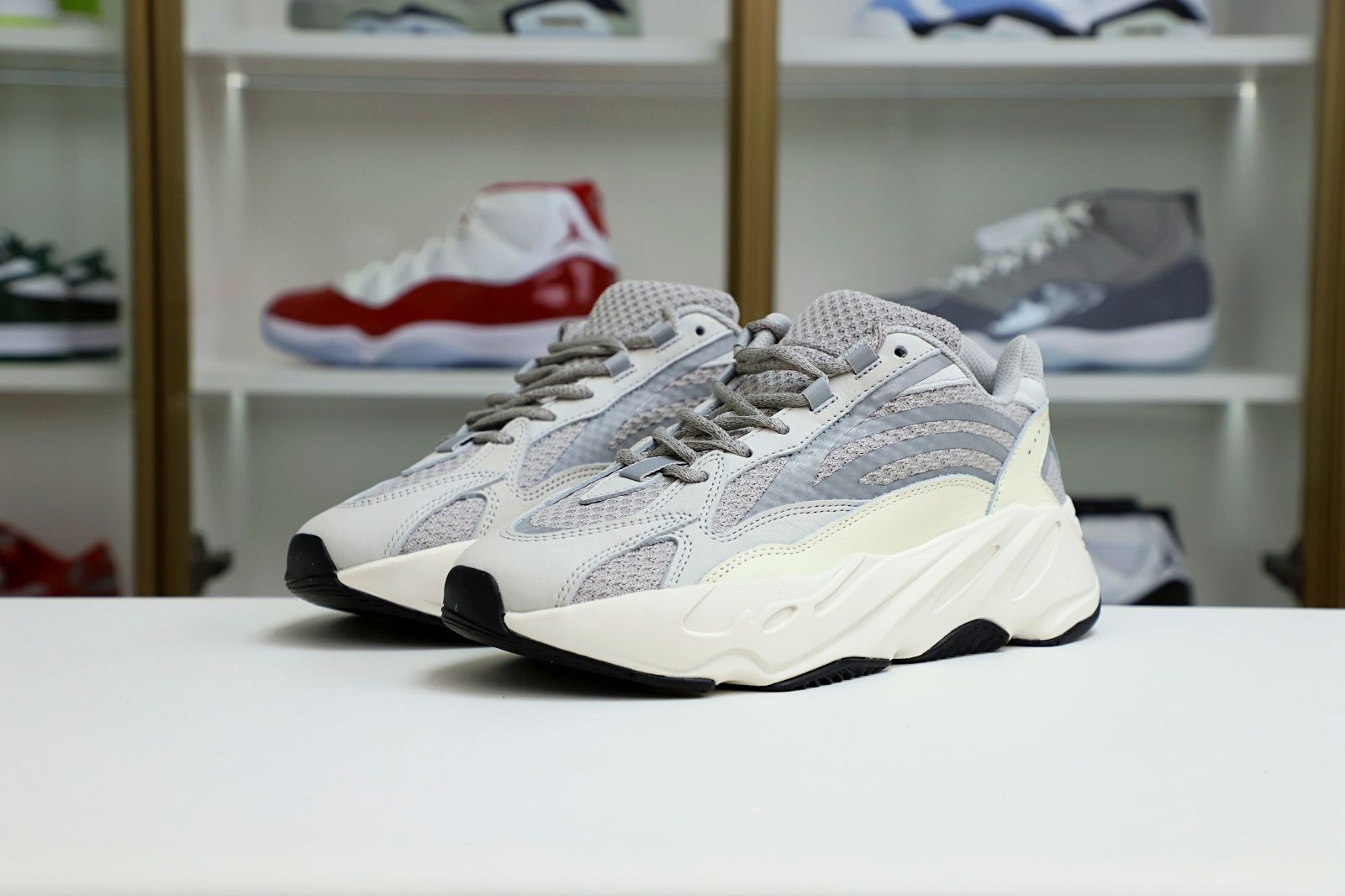 YEEZY BOOST 700 V2 'CREAM'