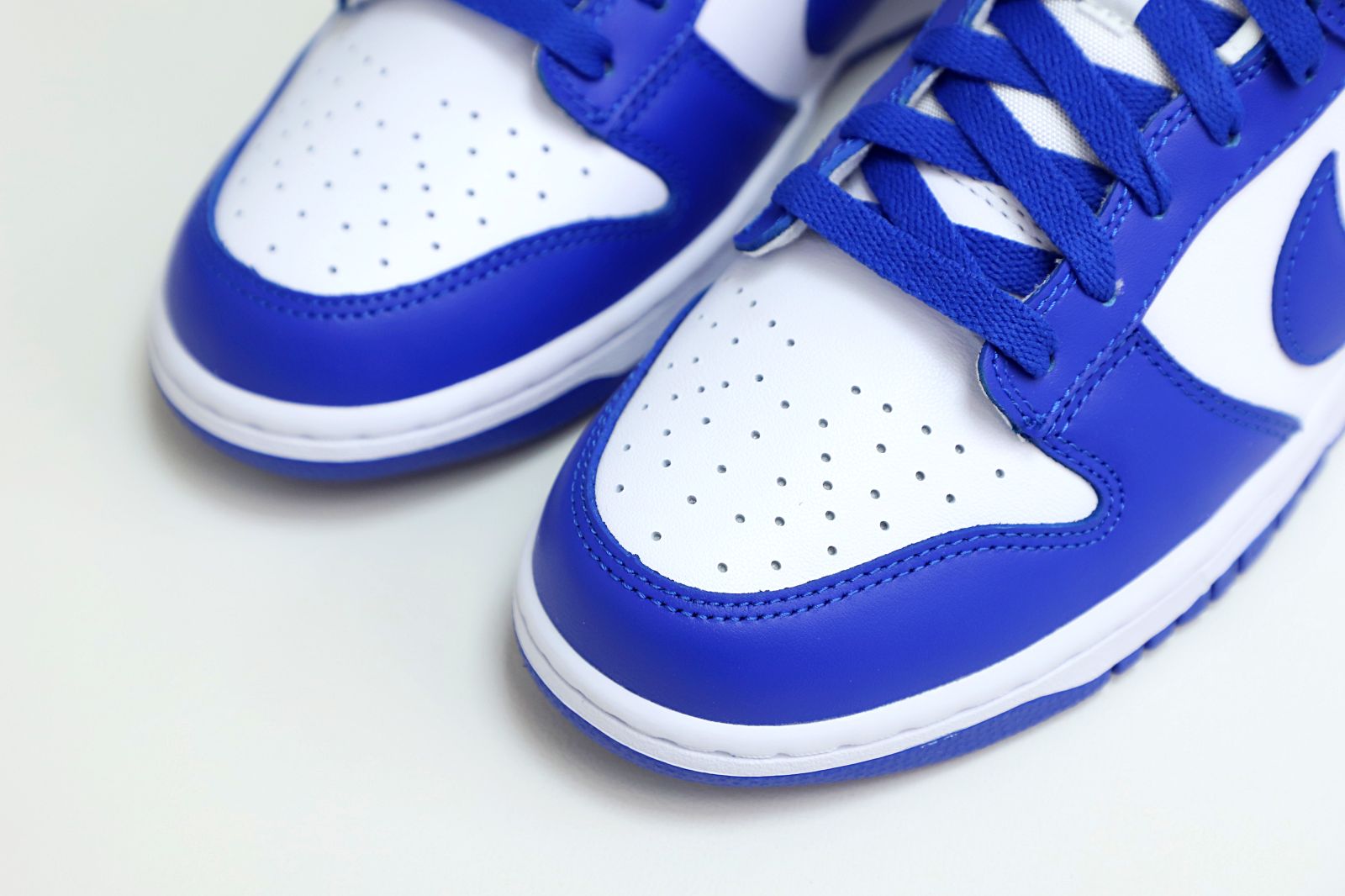Nike Dunk Low  Kentucky