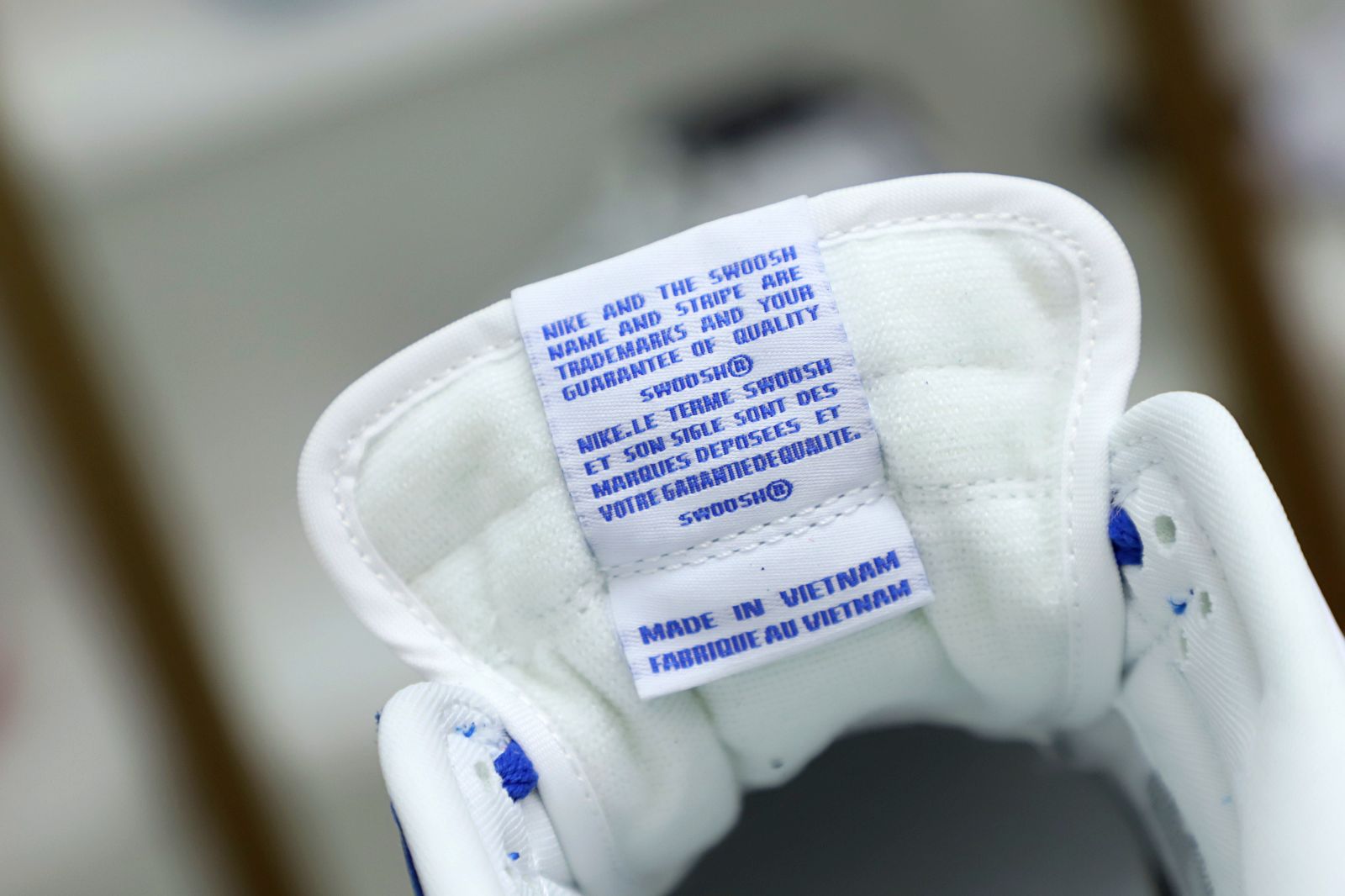 Nike Dunk Low  Kentucky