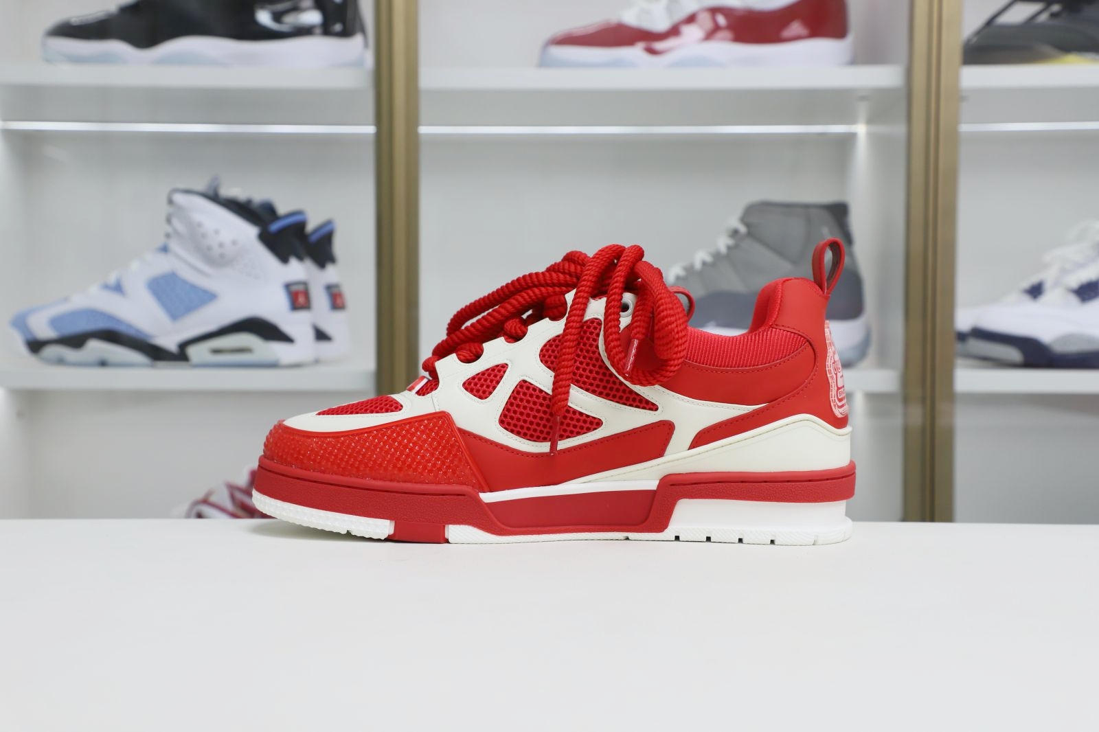 L/V  Trainer