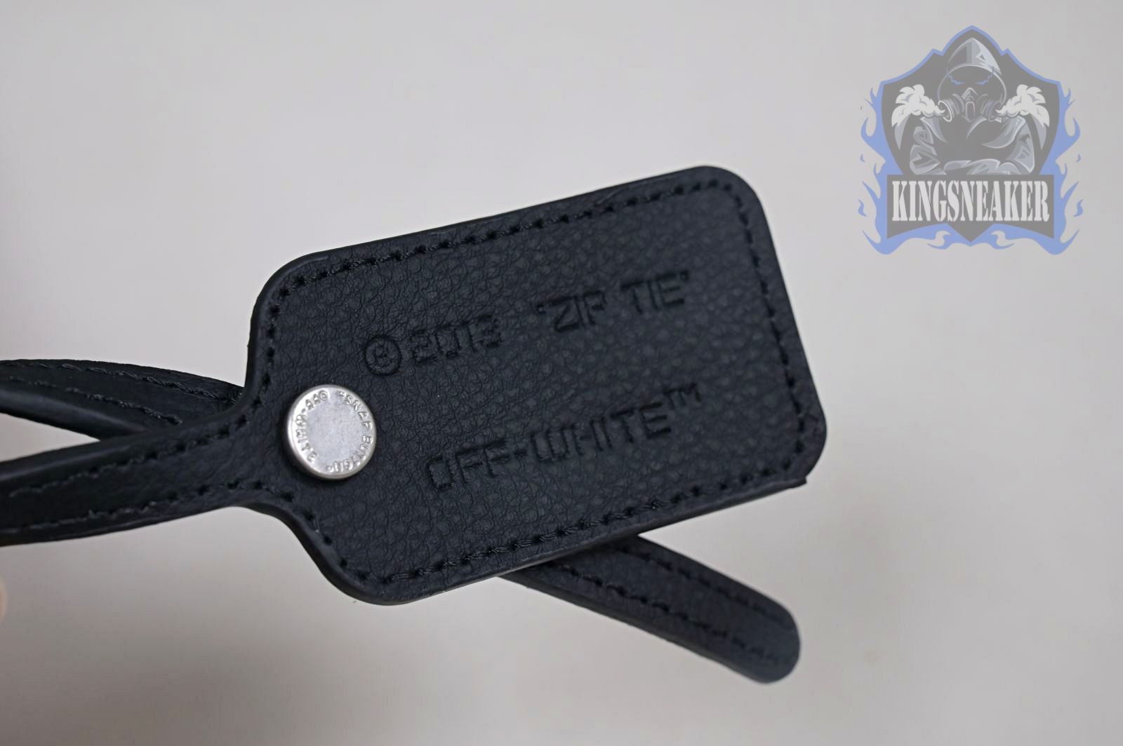 OFF-WHITE Ous Of Office