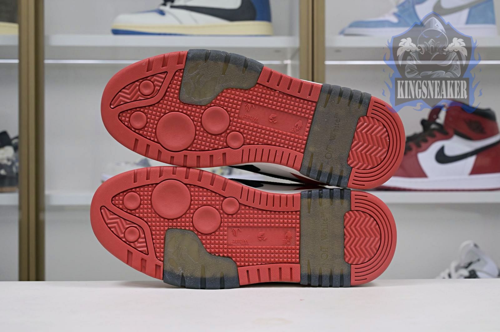 OFF-WHITE Ous Of Office