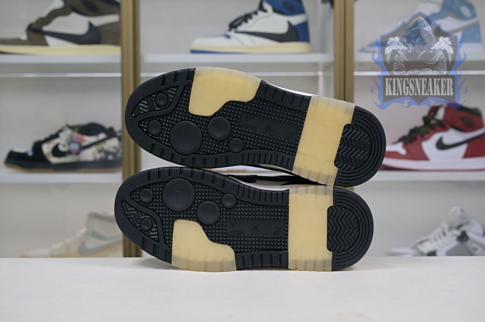 OFF-WHITE Ous Of Office