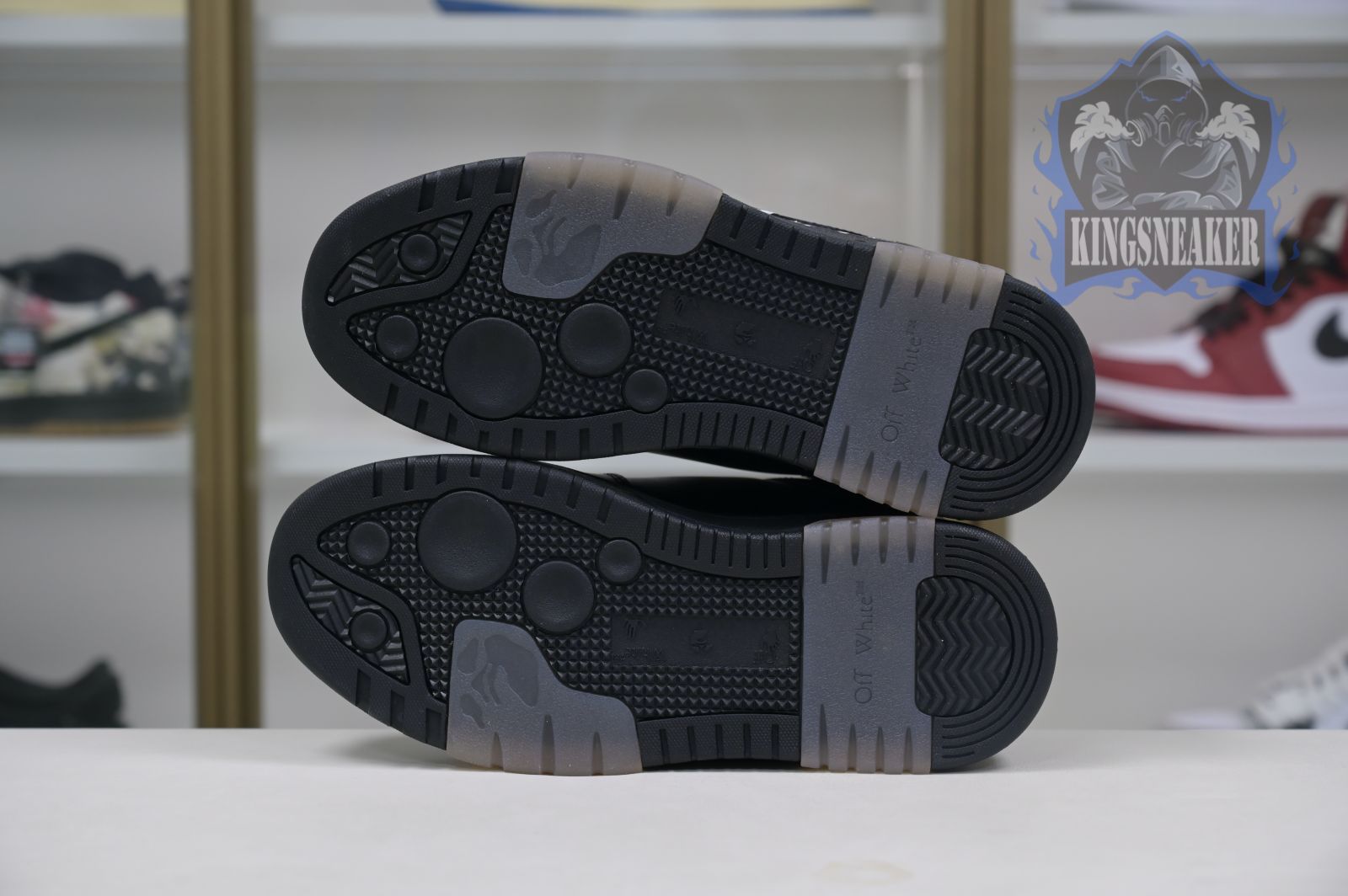 OFF-WHITE Ous Of Office