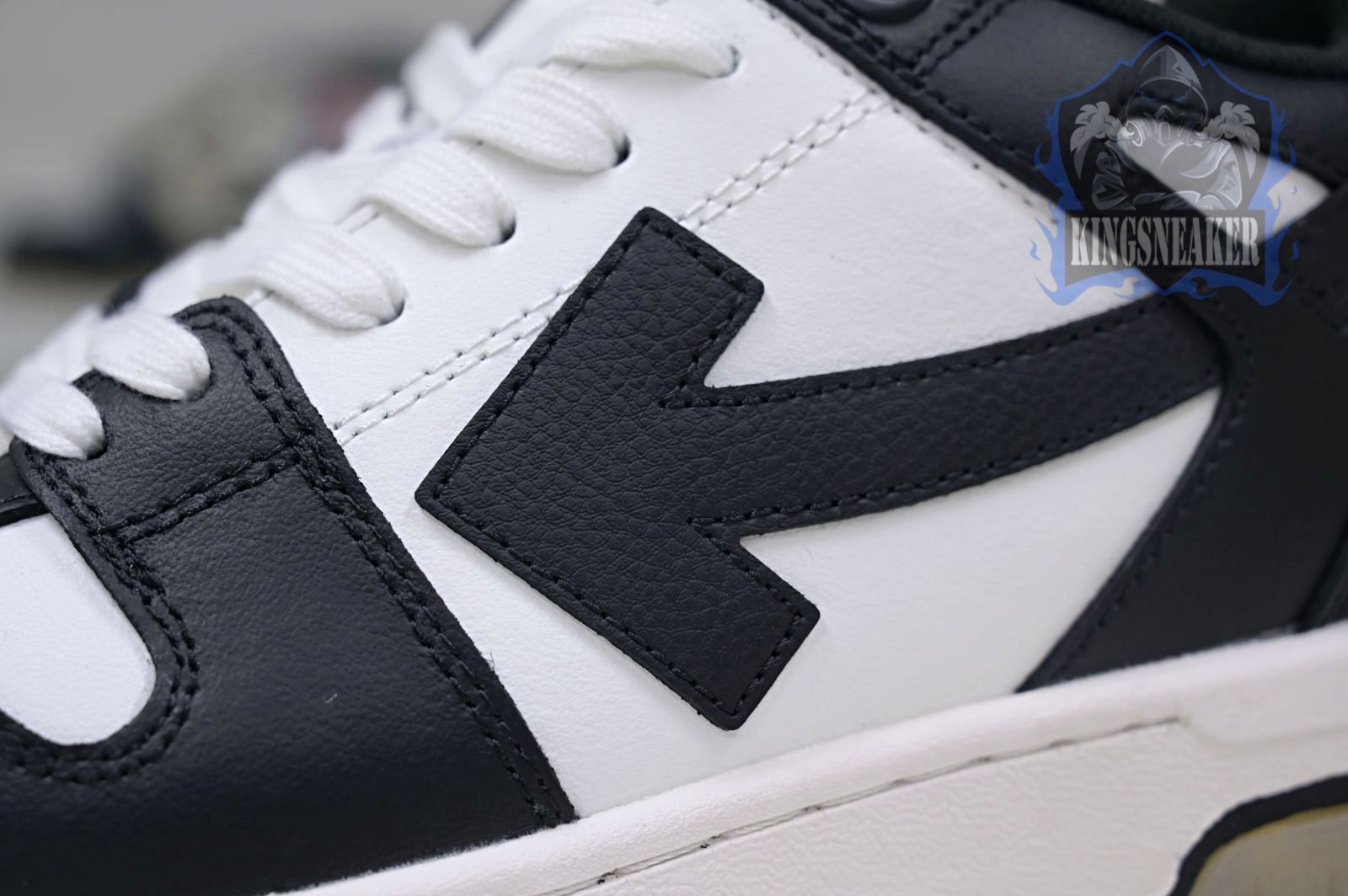 OFF-WHITE Ous Of Office