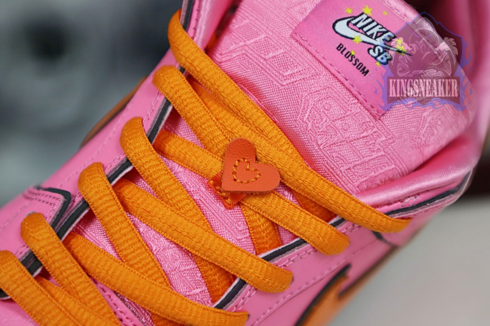 The Powerpuff Girls x Nike Dunk SB Low