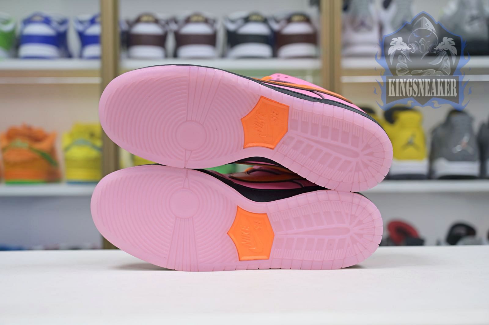 The Powerpuff Girls x Nike Dunk SB Low