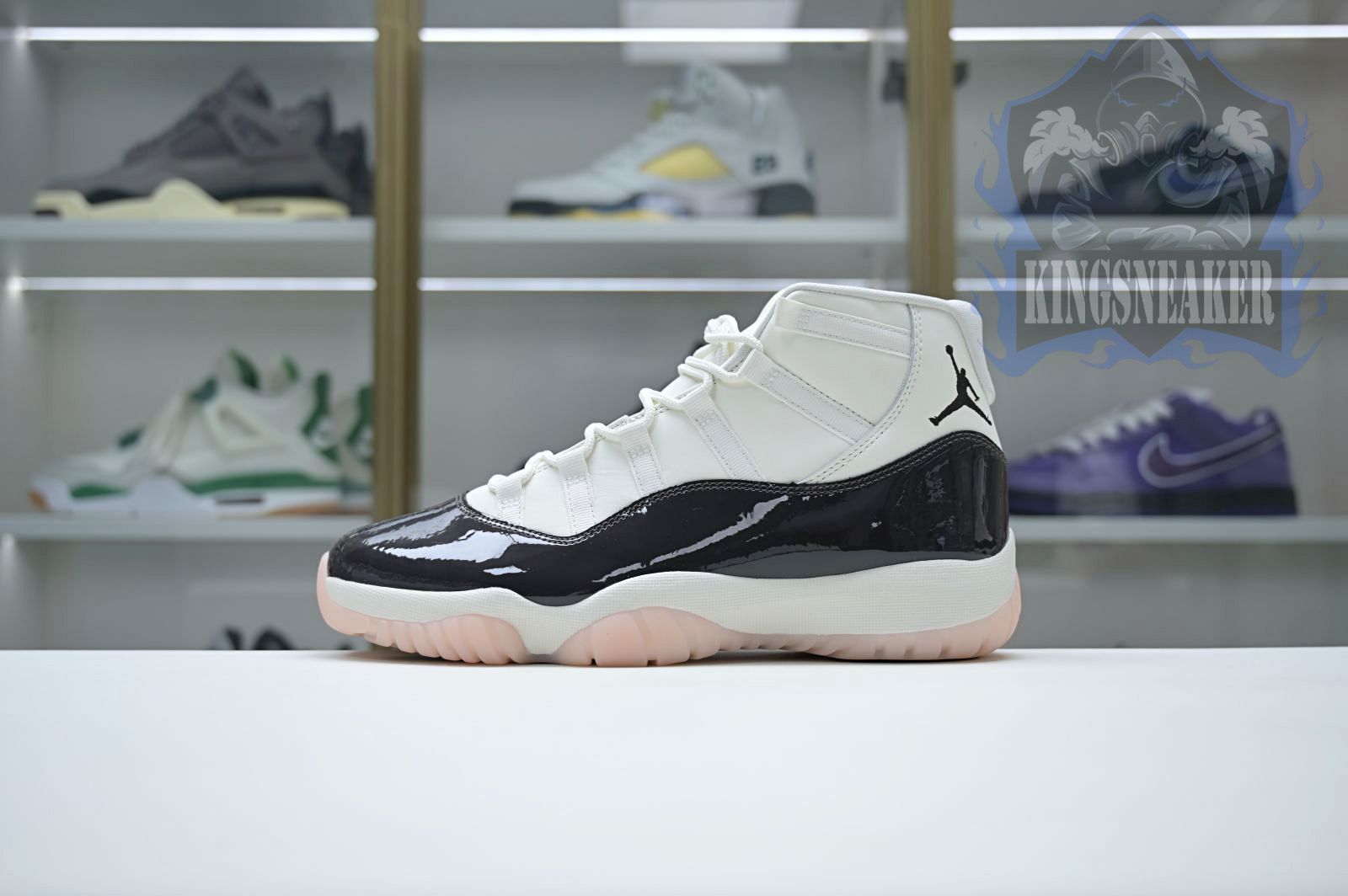 Air Jordan 11