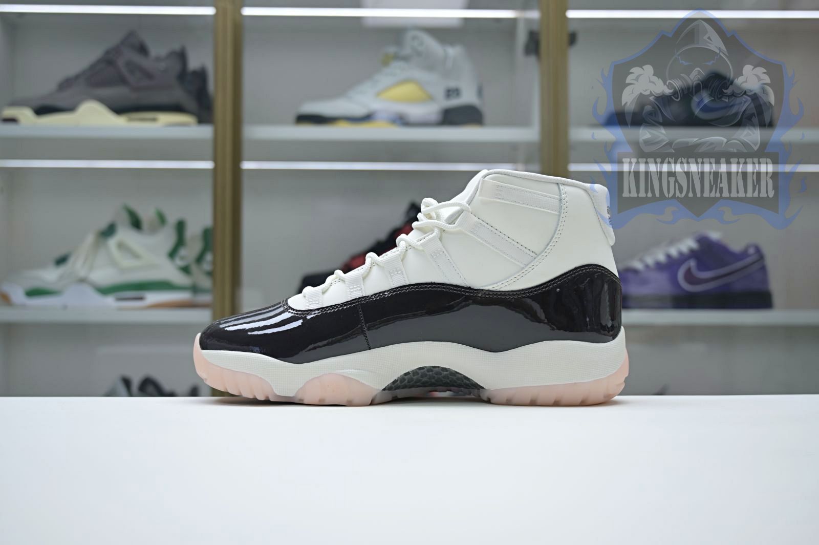 Air Jordan 11