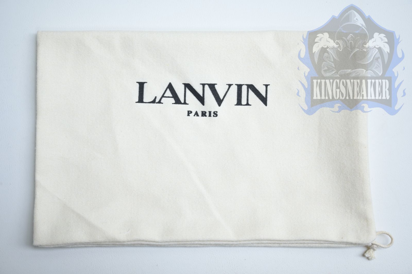 Lanv*n  Curb