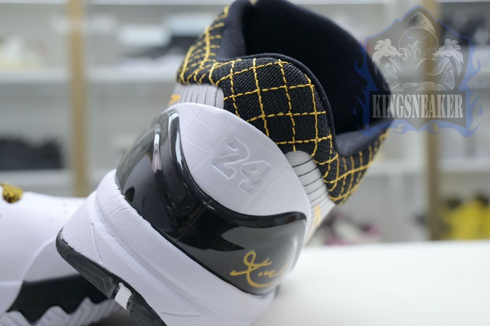 Nike Zoom Kobe 4 Protro 