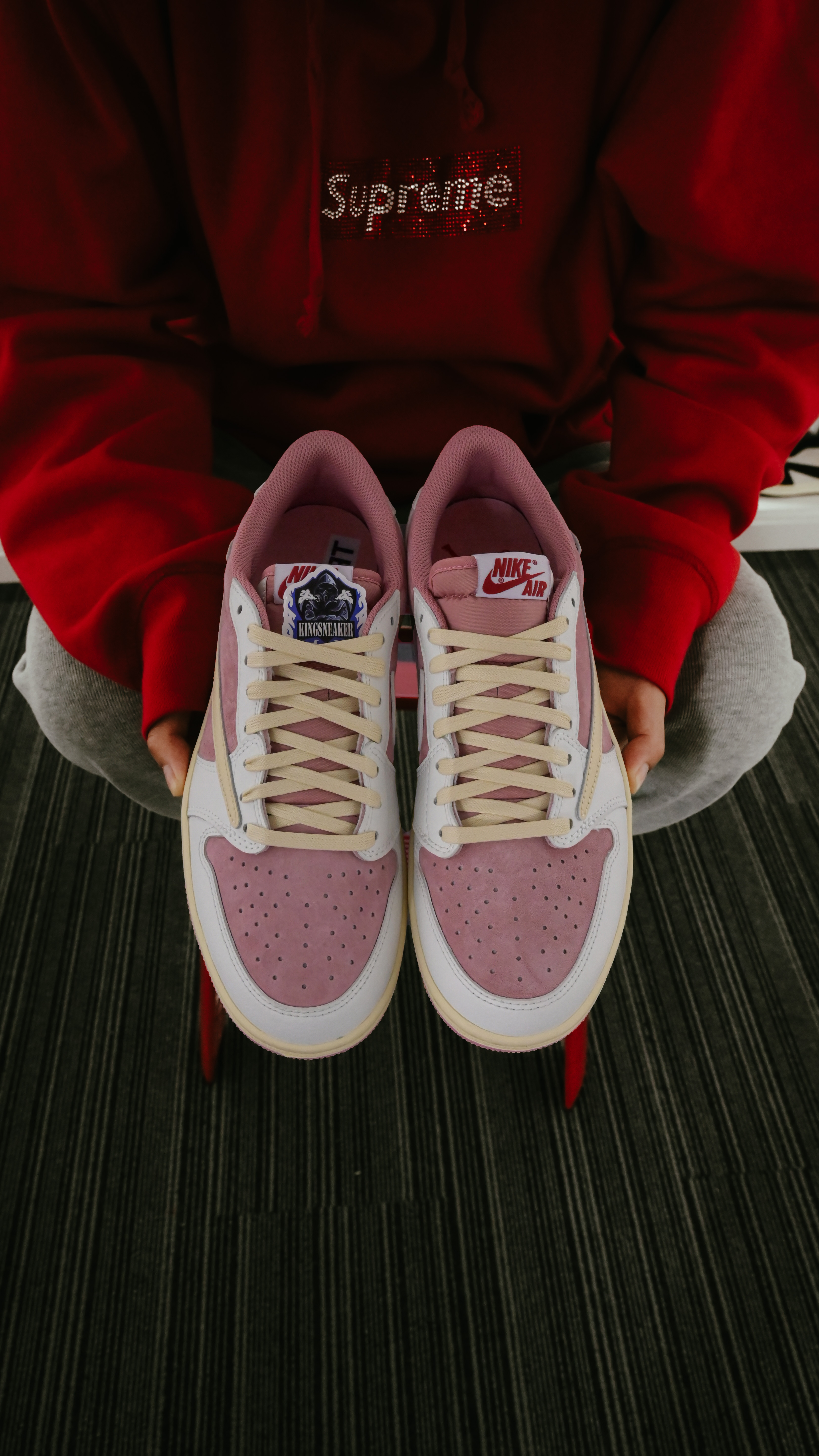 Trust me, these kicks with their amazing color combo are going to be 🔥 this year!