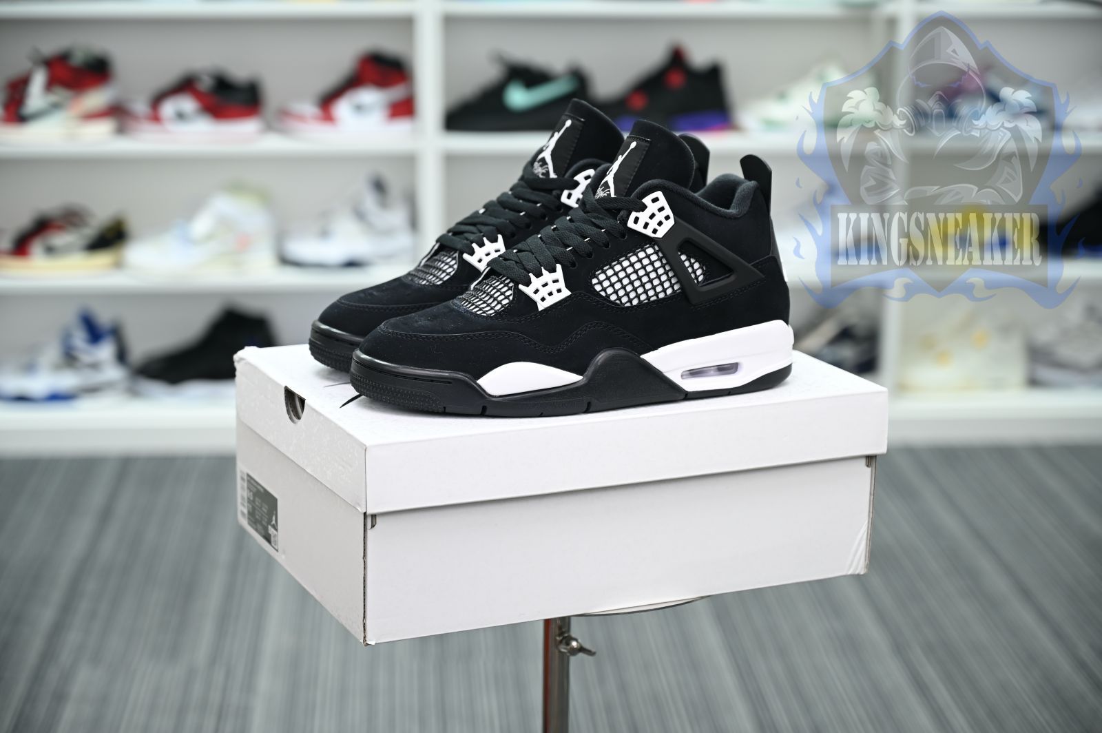 Jordan Air Jordan 4 Retro