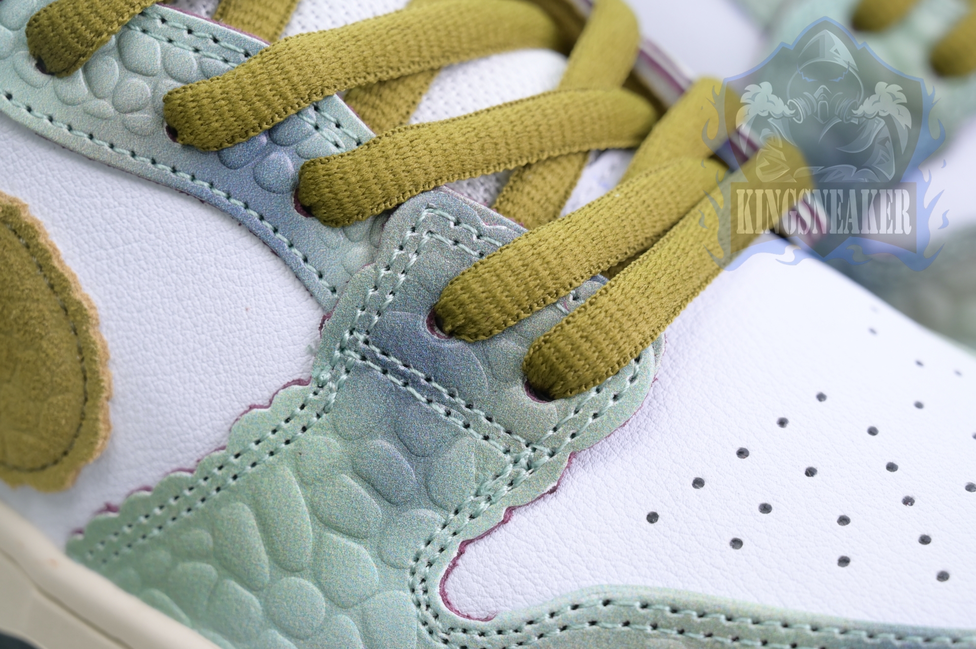 Alexis Sablone x Nike Dunk SB Low