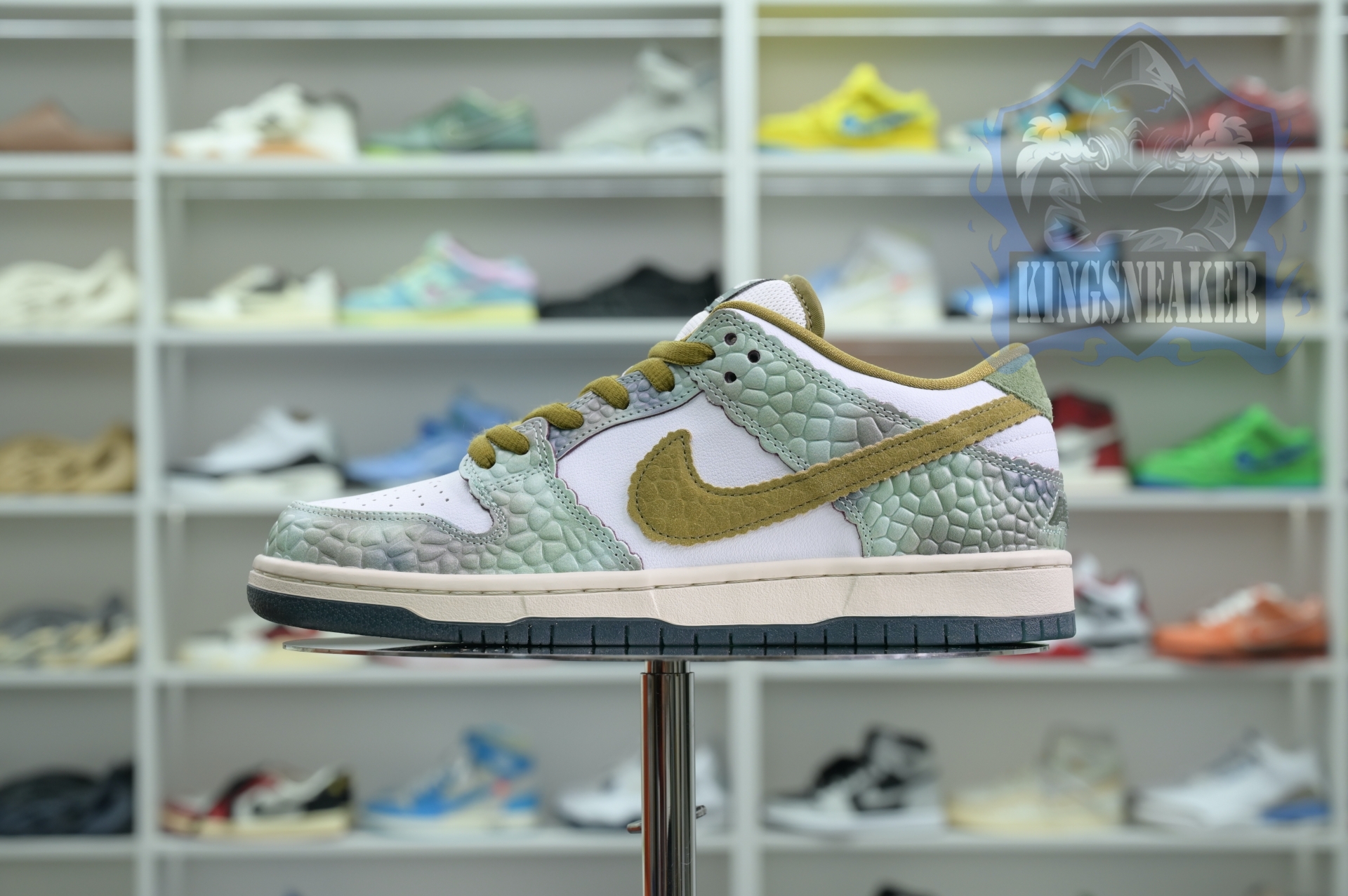 Alexis Sablone x Nike Dunk SB Low