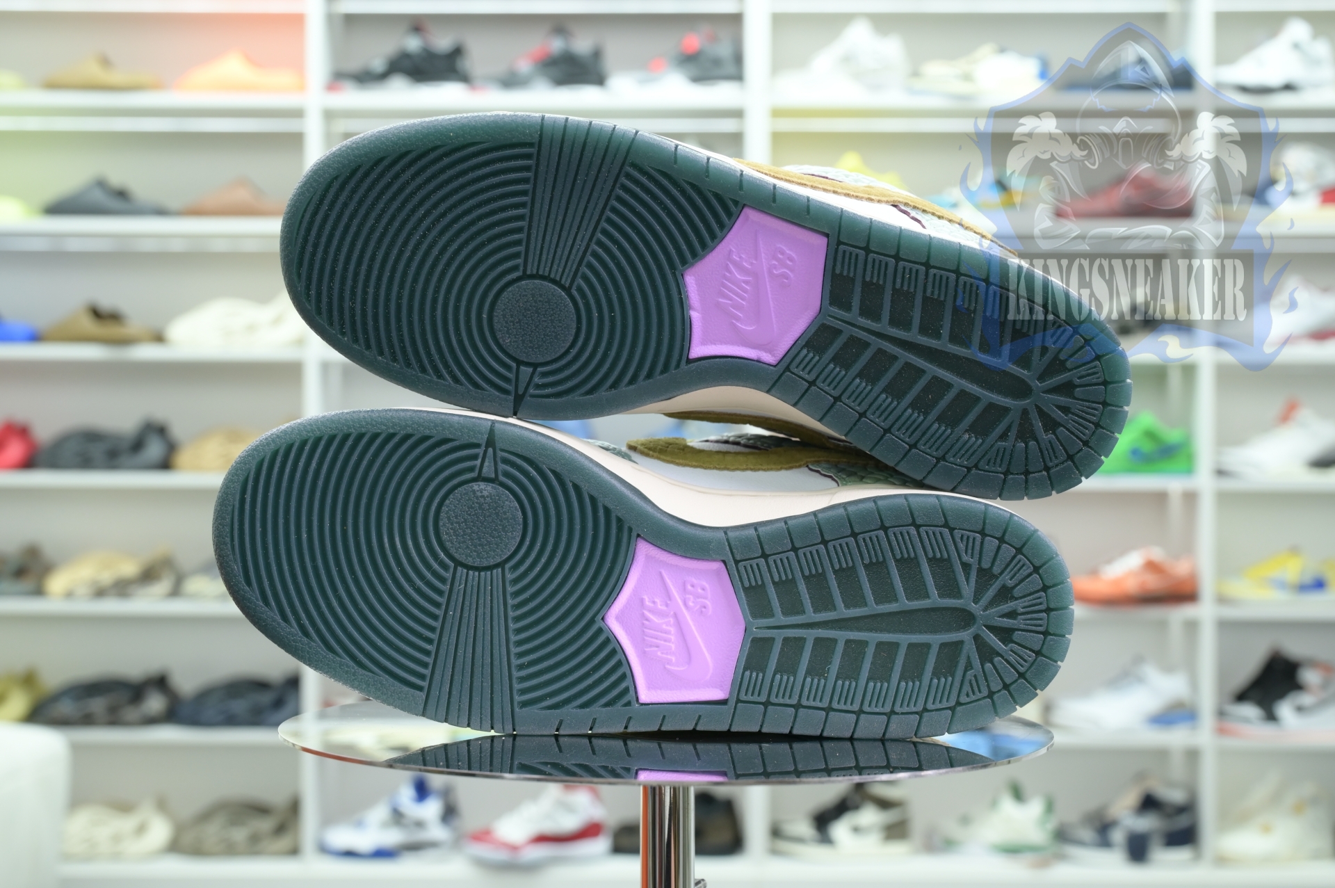 Alexis Sablone x Nike Dunk SB Low