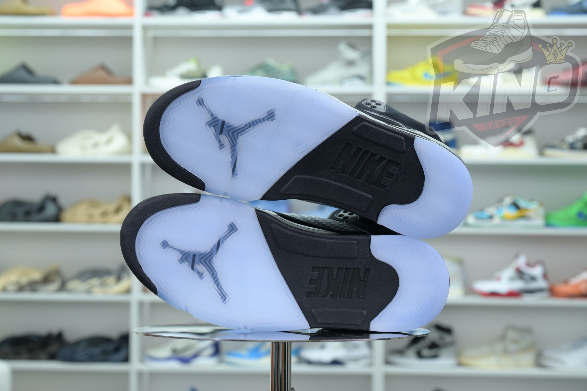 Jordan Air Jordan 5“BLACK METALLIC REIMAGINED”