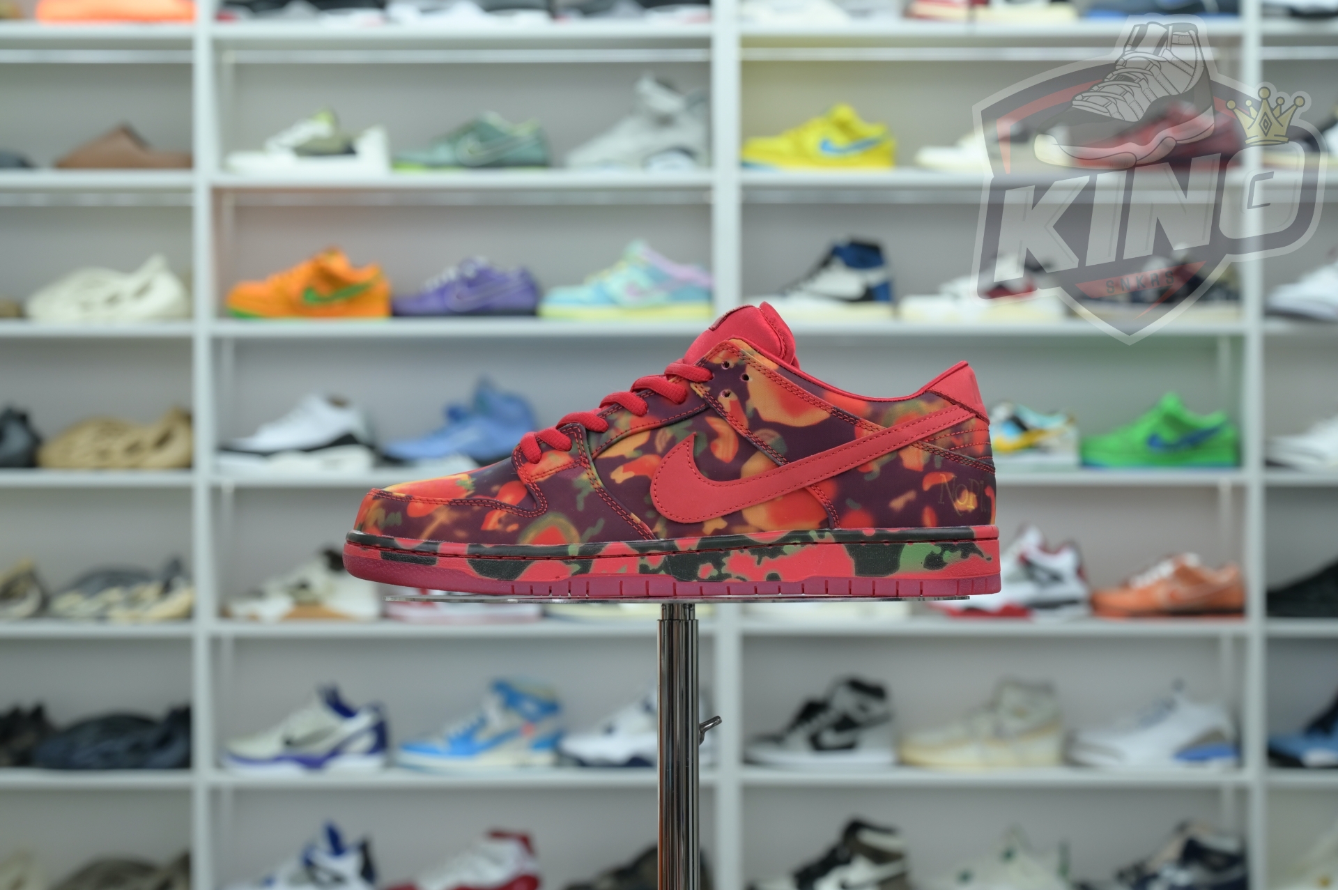 The Wizard of Oz x Nike SBDunk Low“Ruby Slipper”