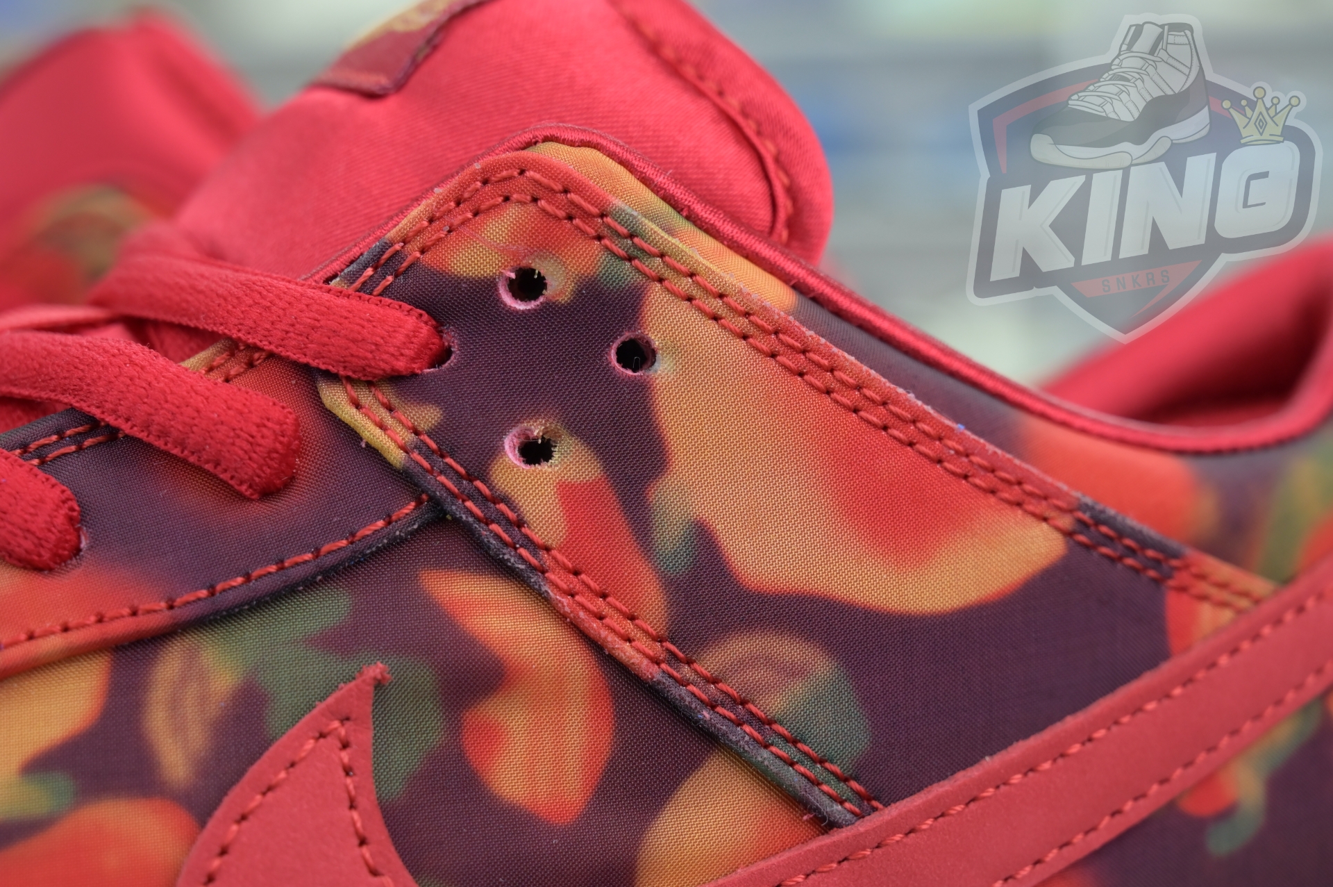 The Wizard of Oz x Nike SBDunk Low“Ruby Slipper”