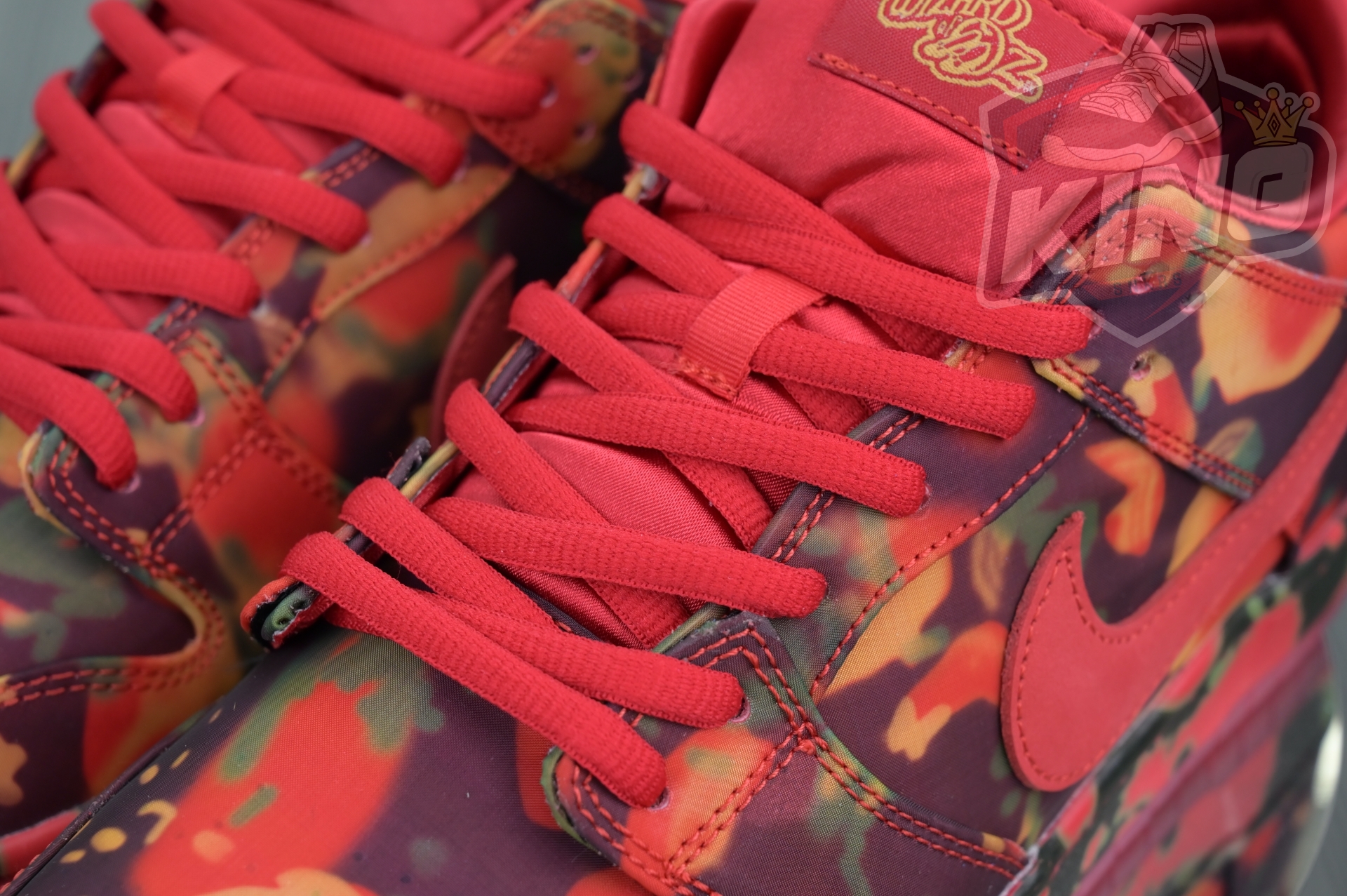 The Wizard of Oz x Nike SBDunk Low“Ruby Slipper”