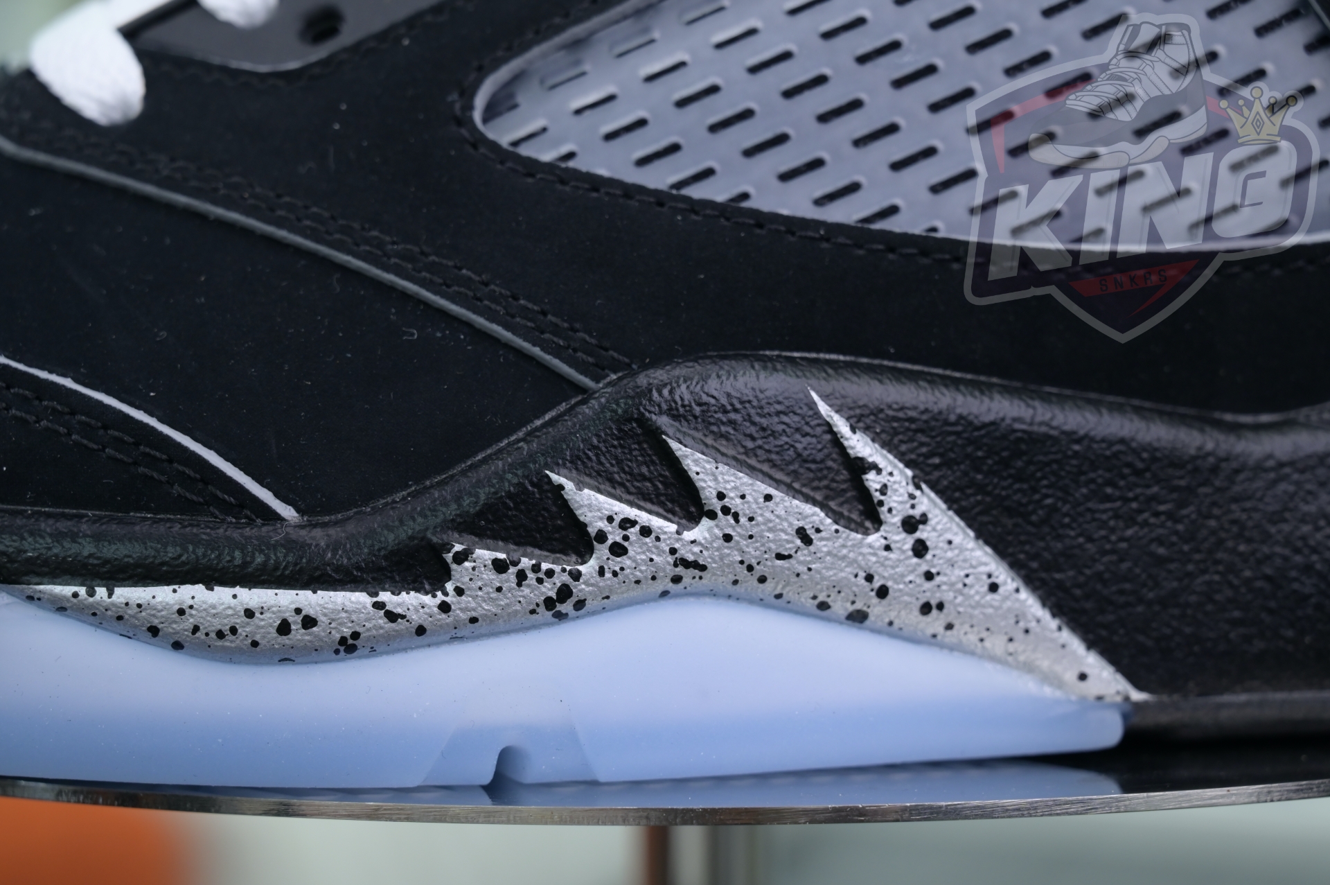 Jordan Air Jordan 5“BLACK METALLIC REIMAGINED”