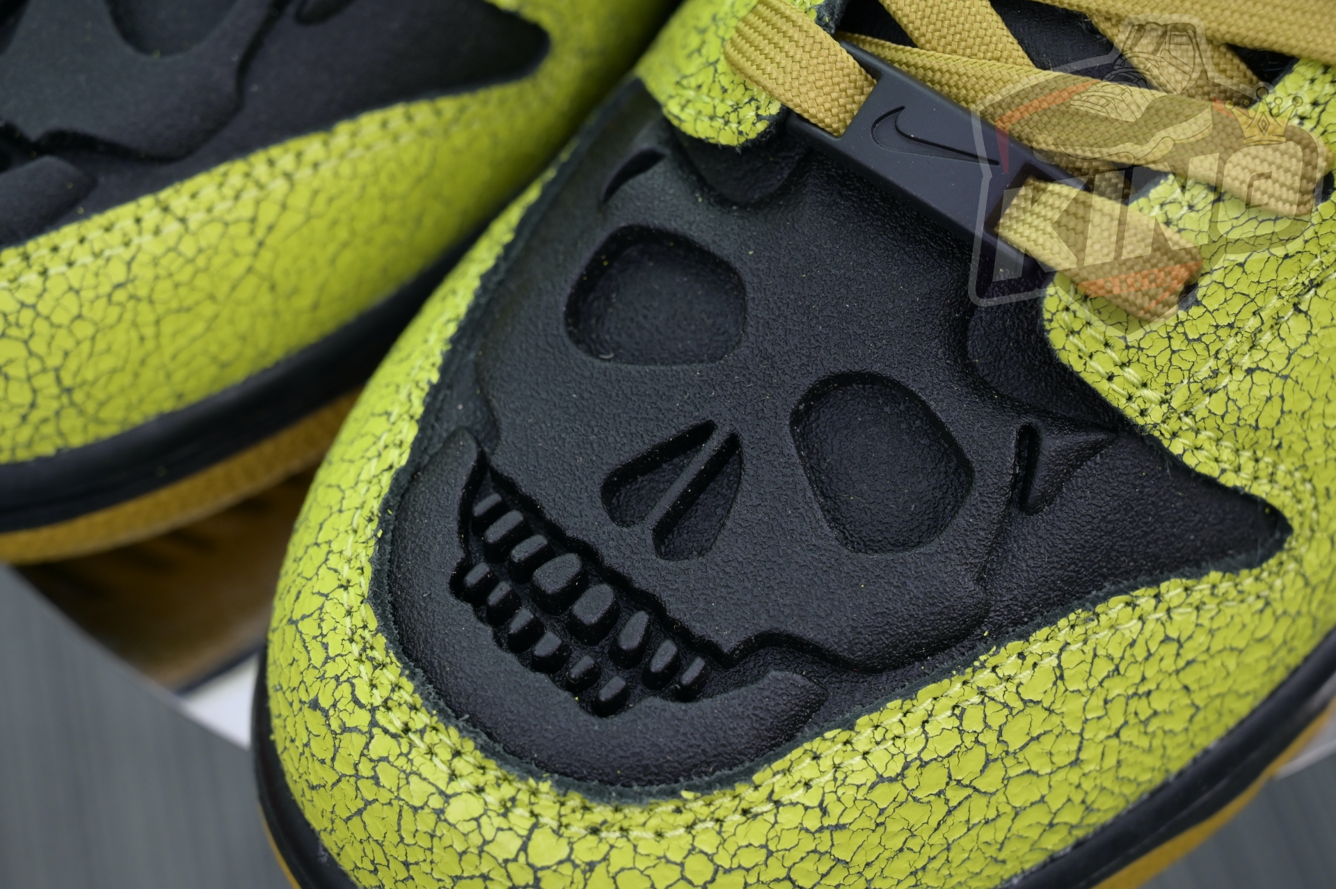 Nike Dunk Low“Halloween”