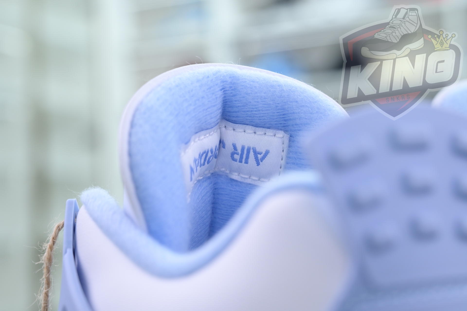 Jordan Air Jordan 4“ALUMINUM”