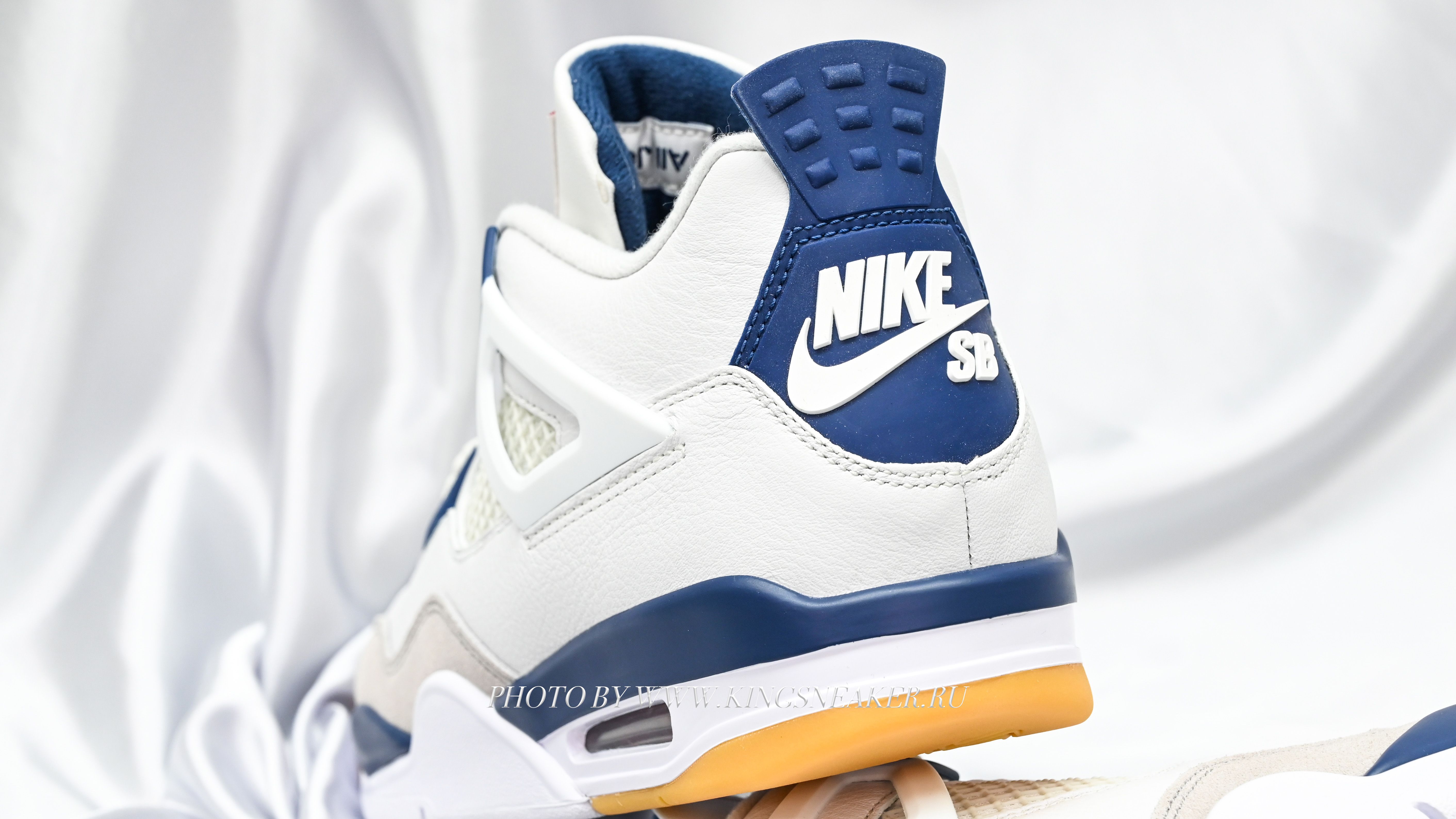 Jordan Air Jordan 4 SB “NAVY”